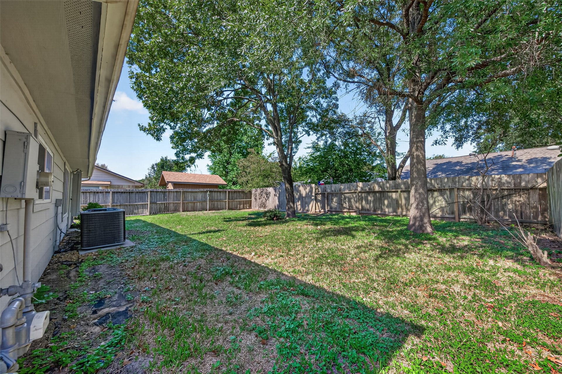 10038 Green Valley Lane, Houston, TX 77064