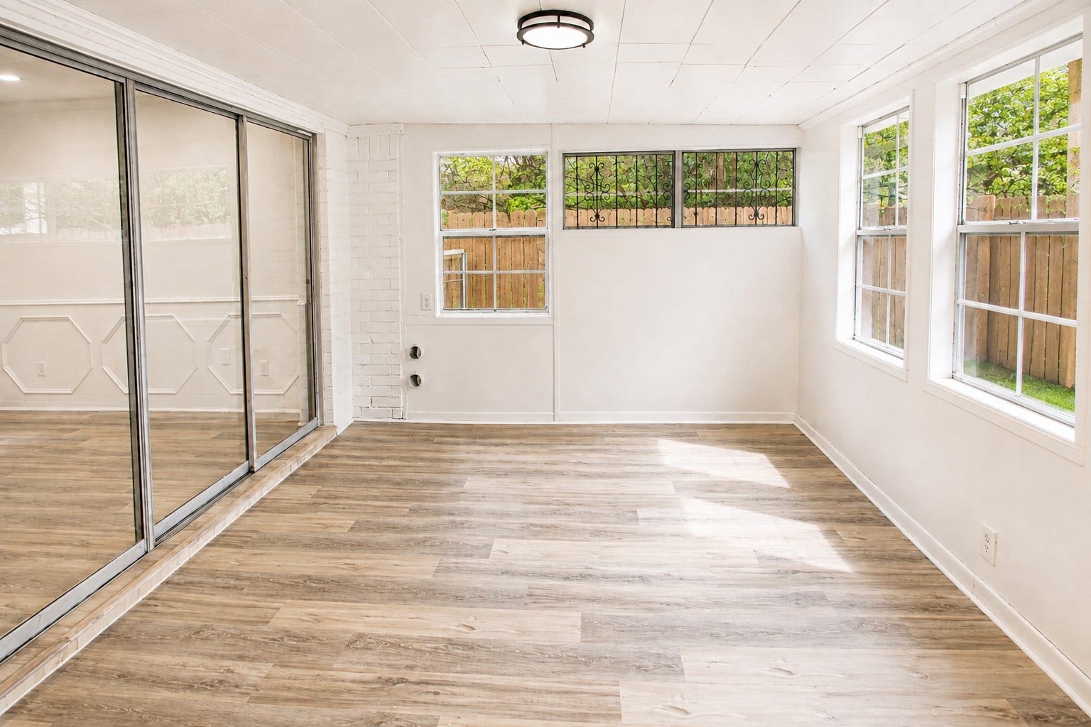 10710 Sandy Shoals Drive, Houston, TX 77071 10710 Sandy Shoals Drive, Houston, TX 77071