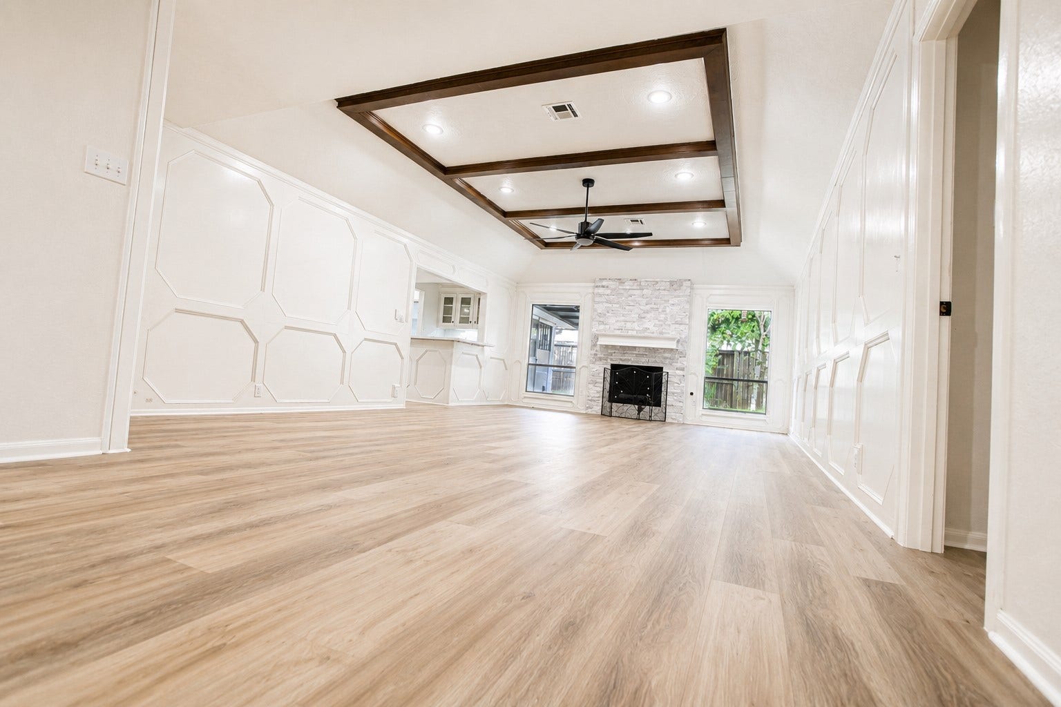 10710 Sandy Shoals Drive, Houston, TX 77071 10710 Sandy Shoals Drive, Houston, TX 77071
