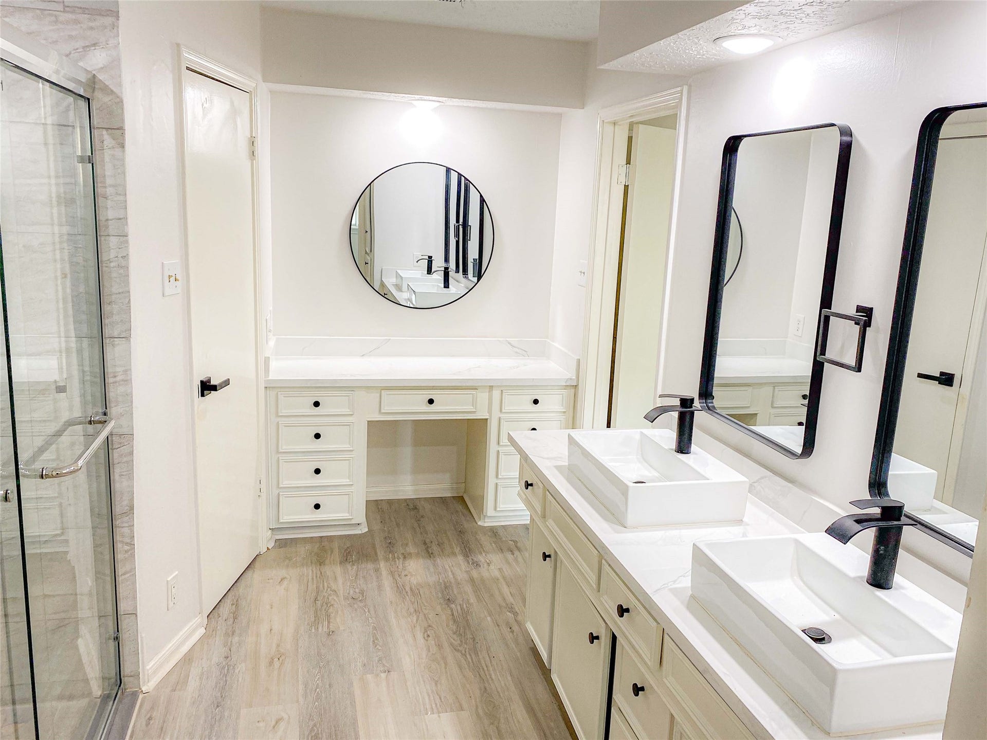 10710 Sandy Shoals Drive, Houston, TX 77071 10710 Sandy Shoals Drive, Houston, TX 77071