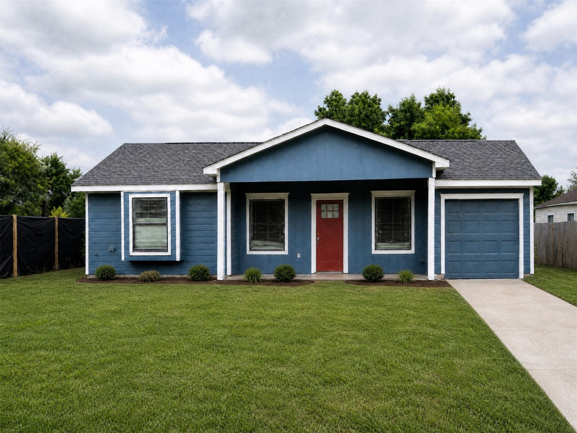 5010 Crane Street, Houston, TX 77026 Virtually staged. Covered entry, attached garage, and refreshed curb appeal.
