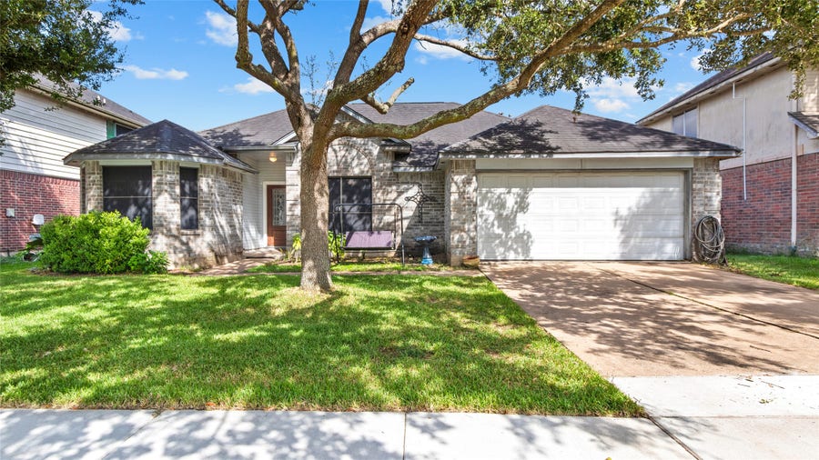 Property photo for 3707 Somerton Drive, La Porte, TX