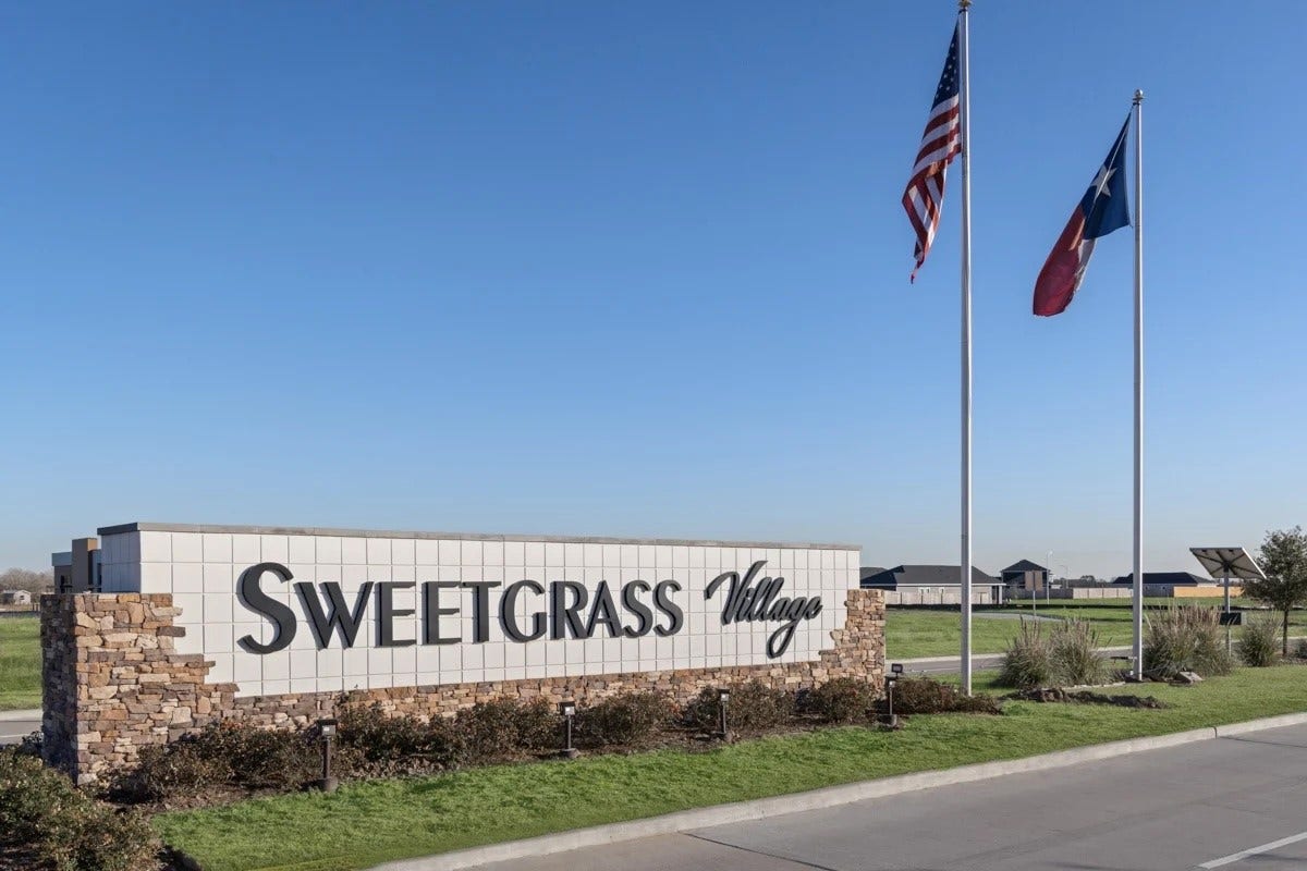 1511 Creek Point Drive, Crosby, TX 77532 Welcome to Sweetgrass Village in Crosby, Texas.