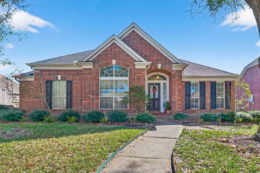 Property photo for 3219 Shadowleaf Drive, Houston, TX