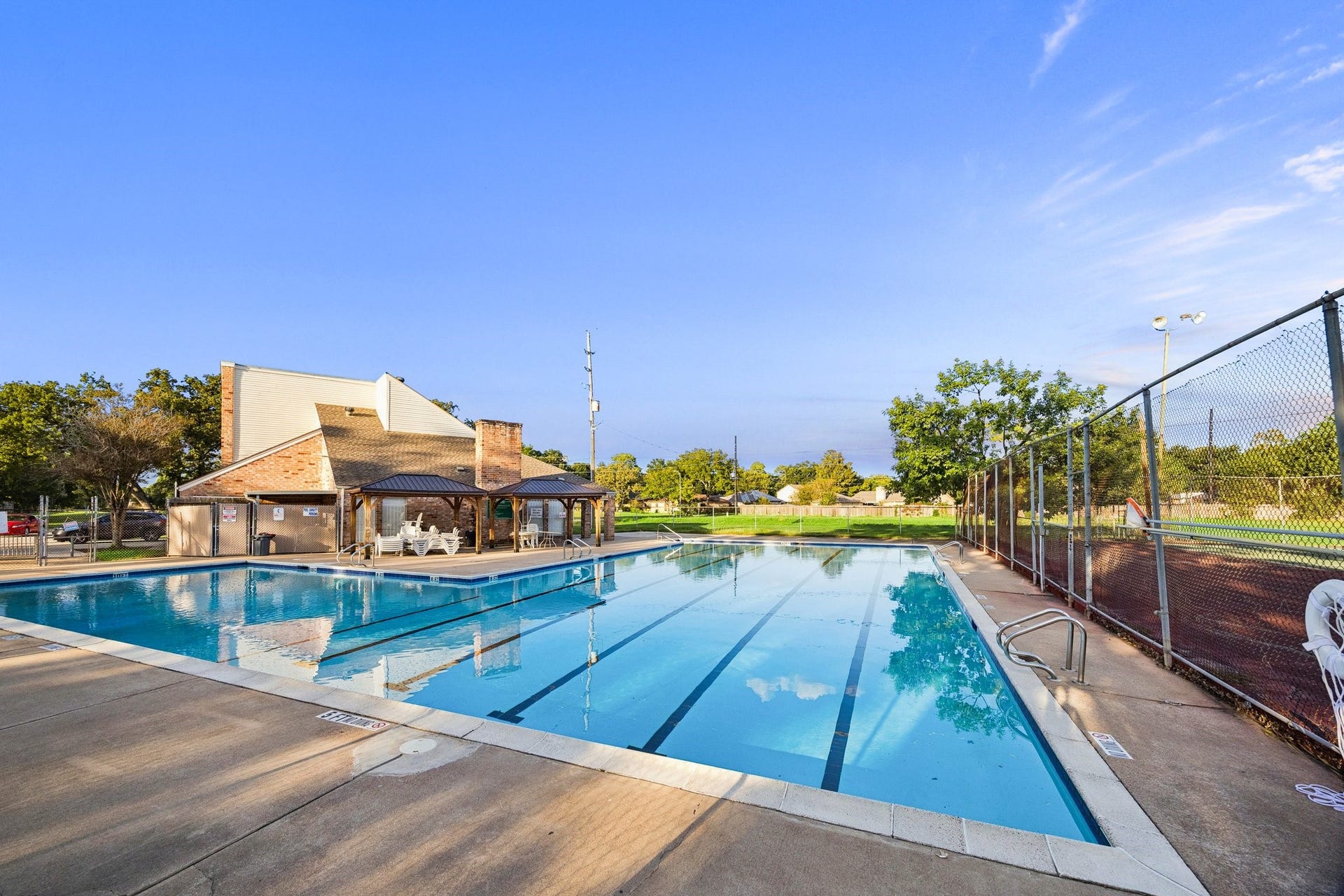 10411 Grassland Circle, Houston, TX 77070 Take a look at the local pool, with adjacent tennis courts and a playground.