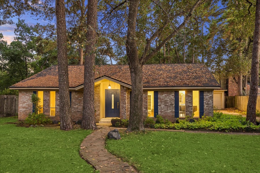 Property photo for 10411 Grassland Circle, Houston, TX