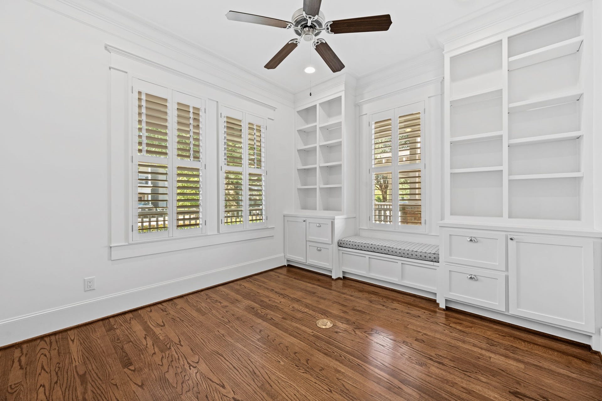 816 Ashland Street, Houston, TX 77007 816 Ashland Street, Houston, TX 77007