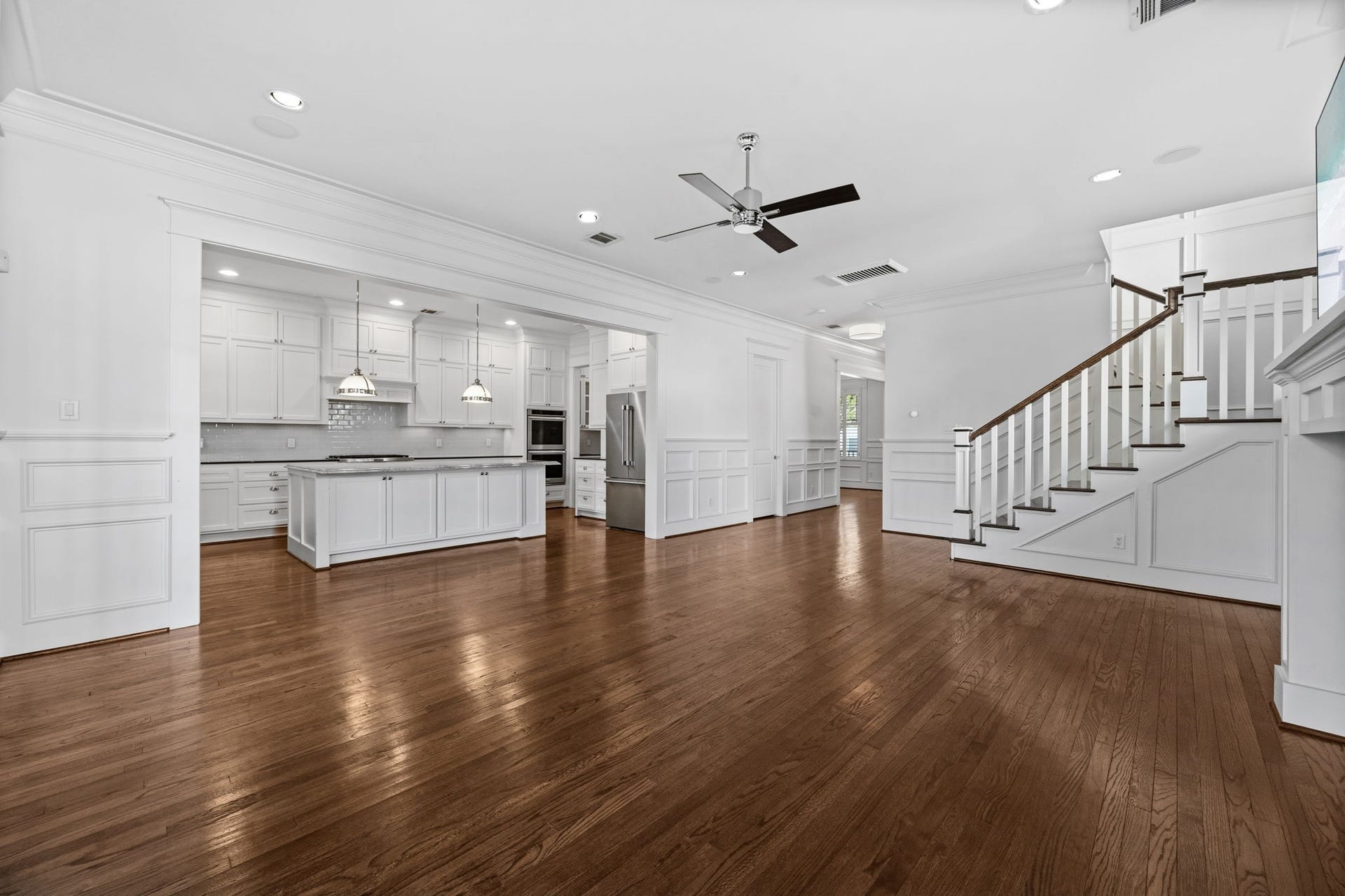 816 Ashland Street, Houston, TX 77007 816 Ashland Street, Houston, TX 77007