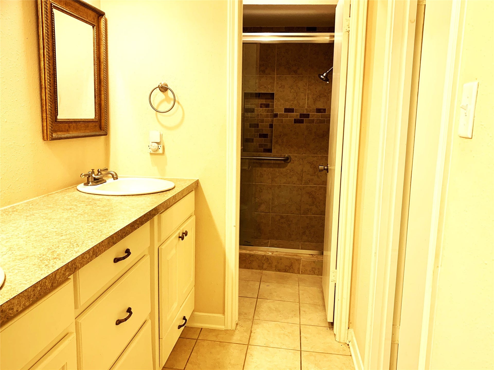 primary bath