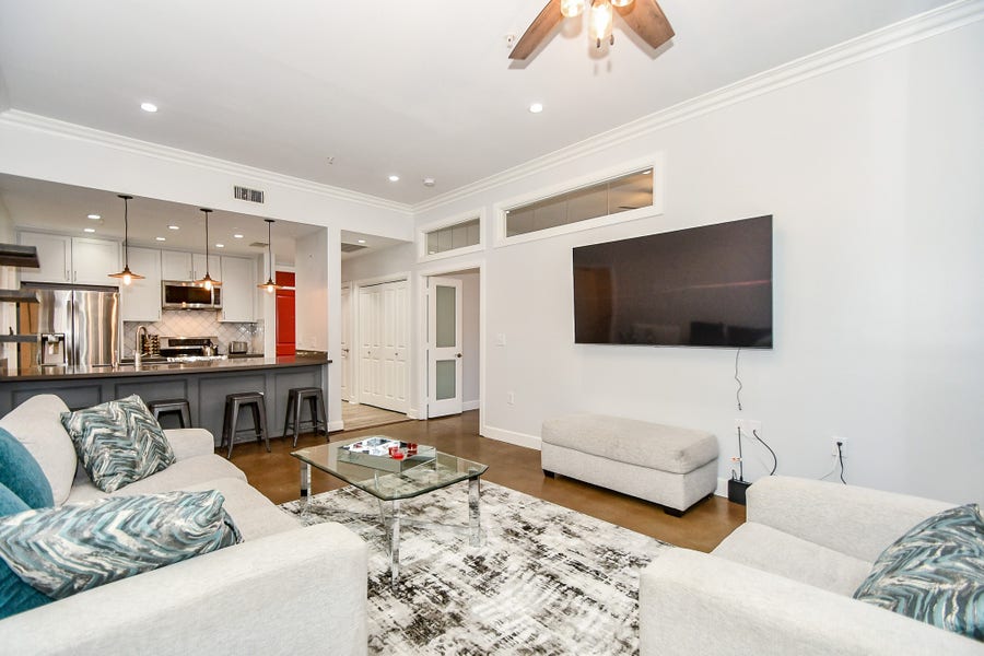 Property photo for 1900 Genesee Street, #104, Houston, TX