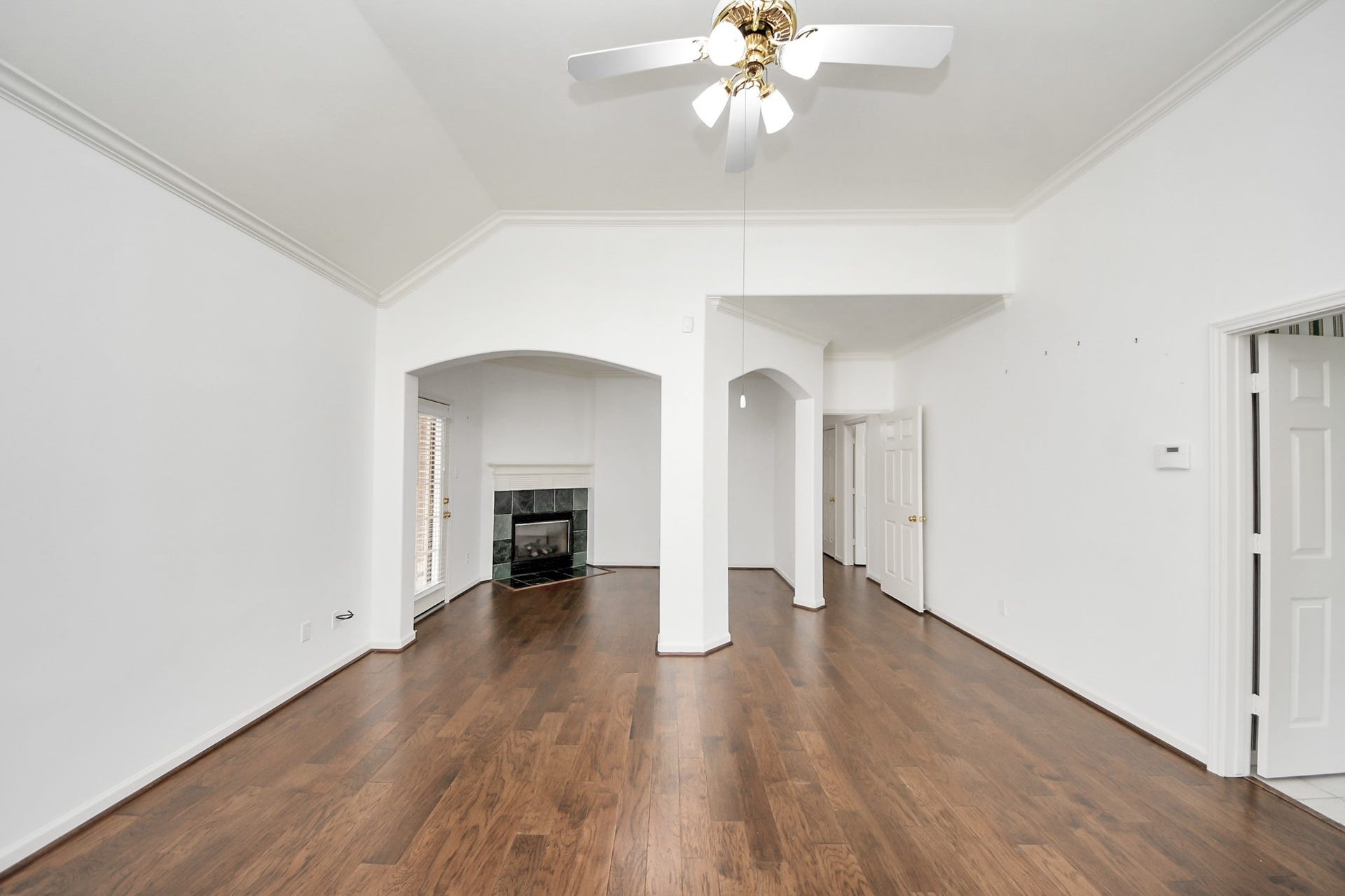 5815 Pheasant Ridge Lane, Houston, TX 77041 Primary bedroom
