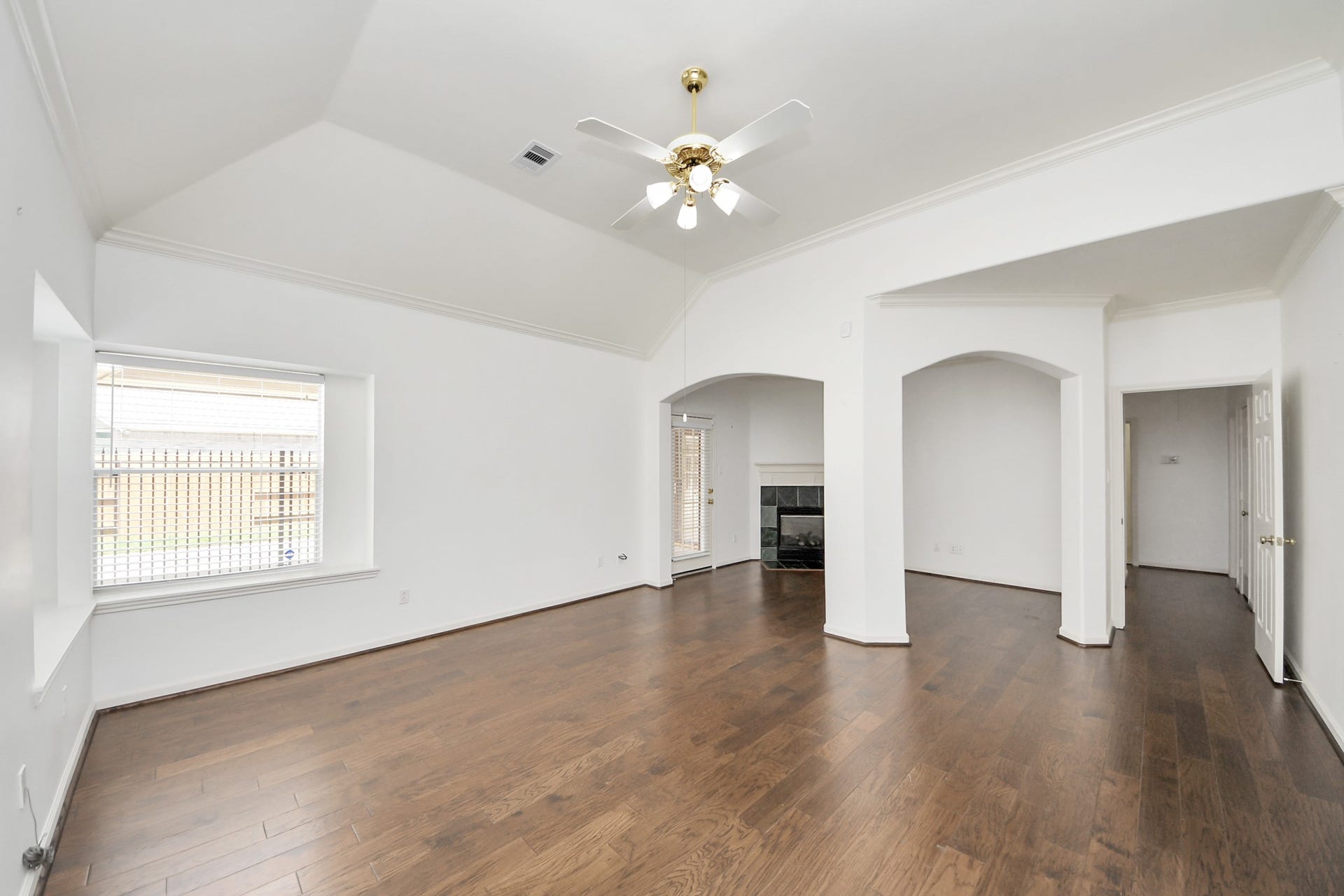 5815 Pheasant Ridge Lane, Houston, TX 77041 primary bedroom with separate sitting area and fireplace
