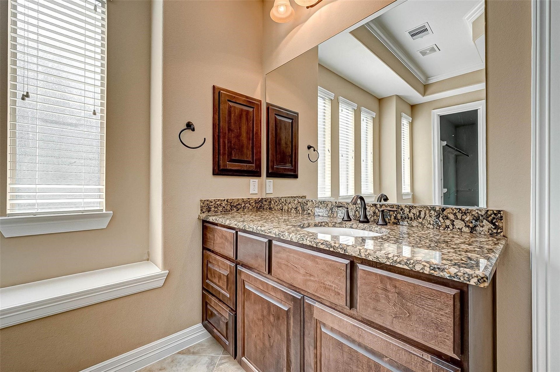 2914 Cotswold Lane, Sugar Land, TX 77479