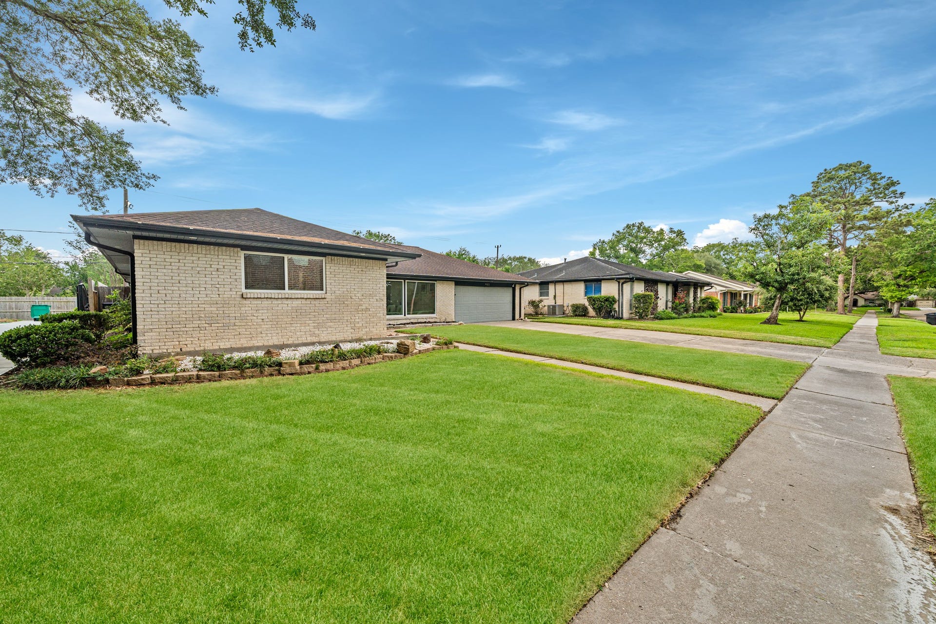 9022 Quebec Dr, Houston, TX 77096