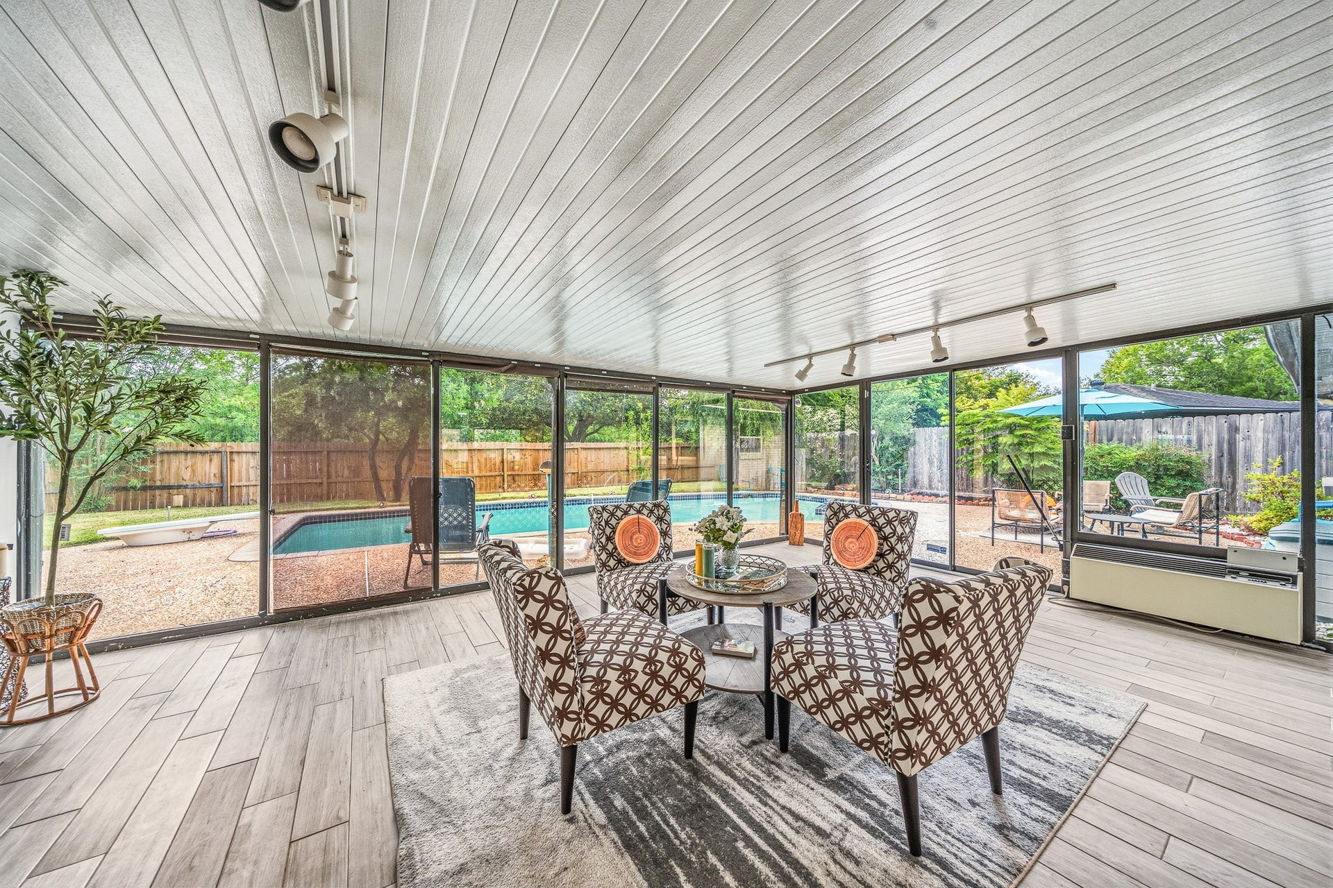 9022 Quebec Dr, Houston, TX 77096