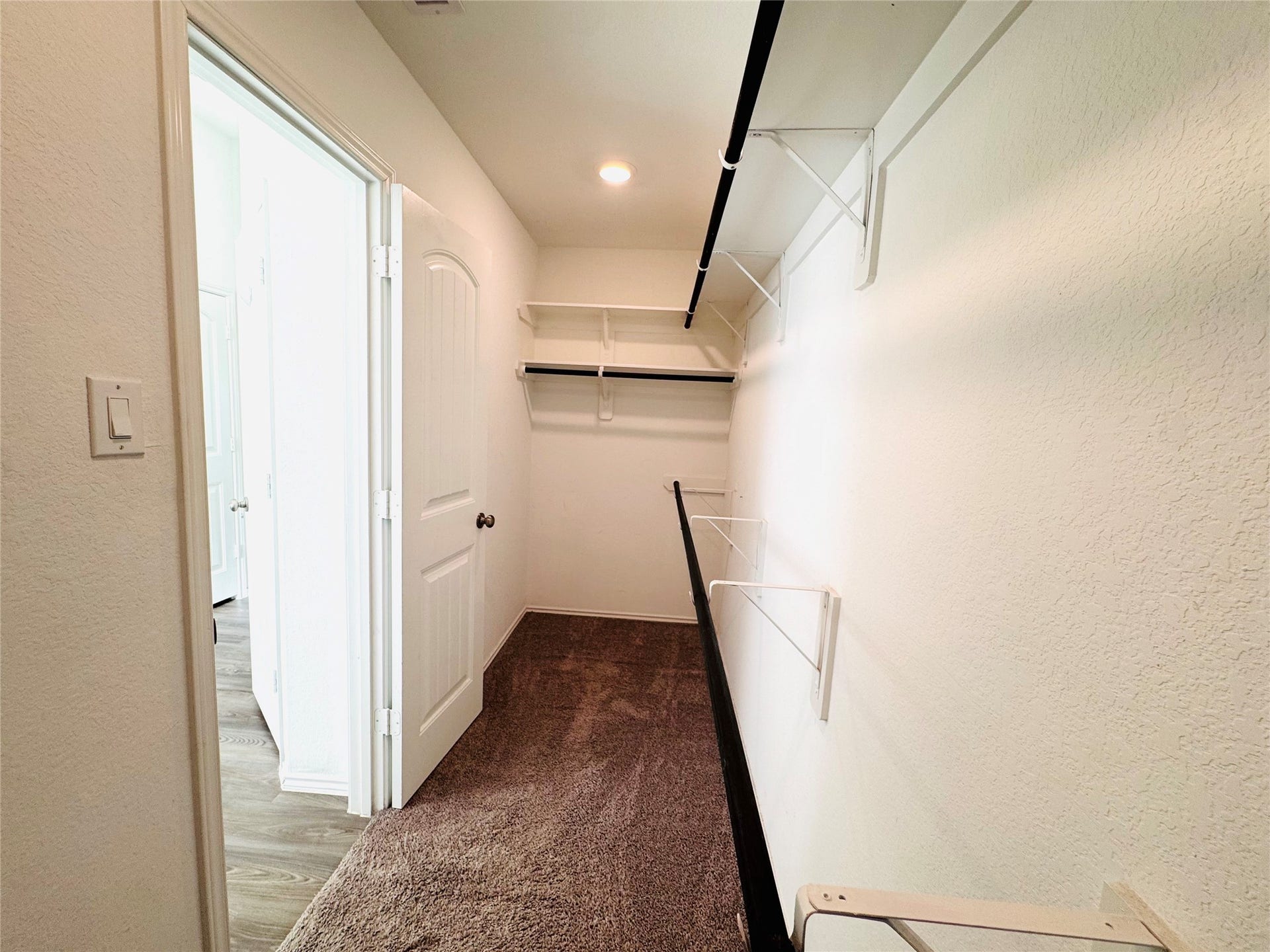 3535 Britton Burrow Way, Richmond, TX 77406 Large walk-in closet in primary suite