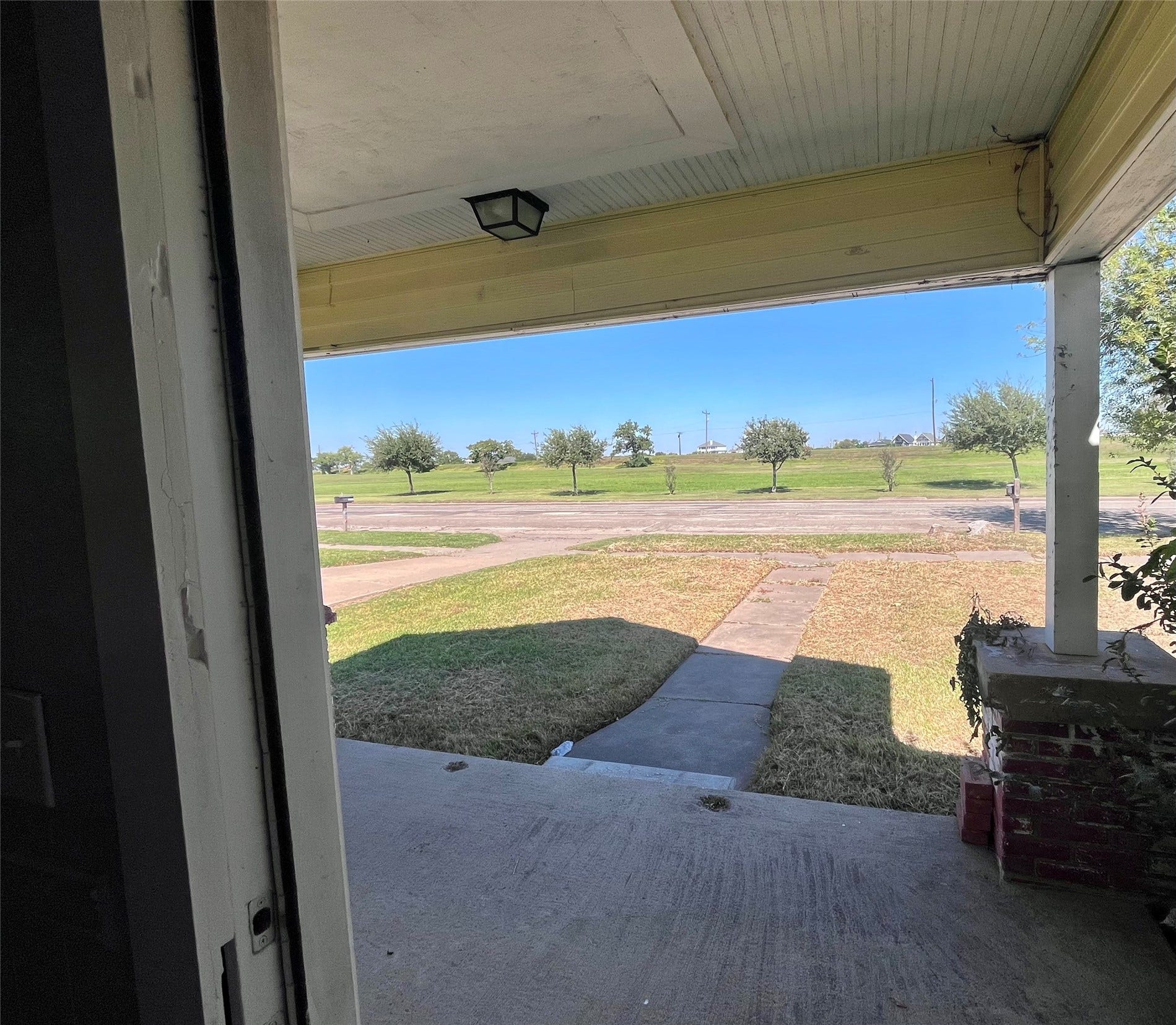 1211 W 2nd Street, Freeport, TX 77541 View from front door