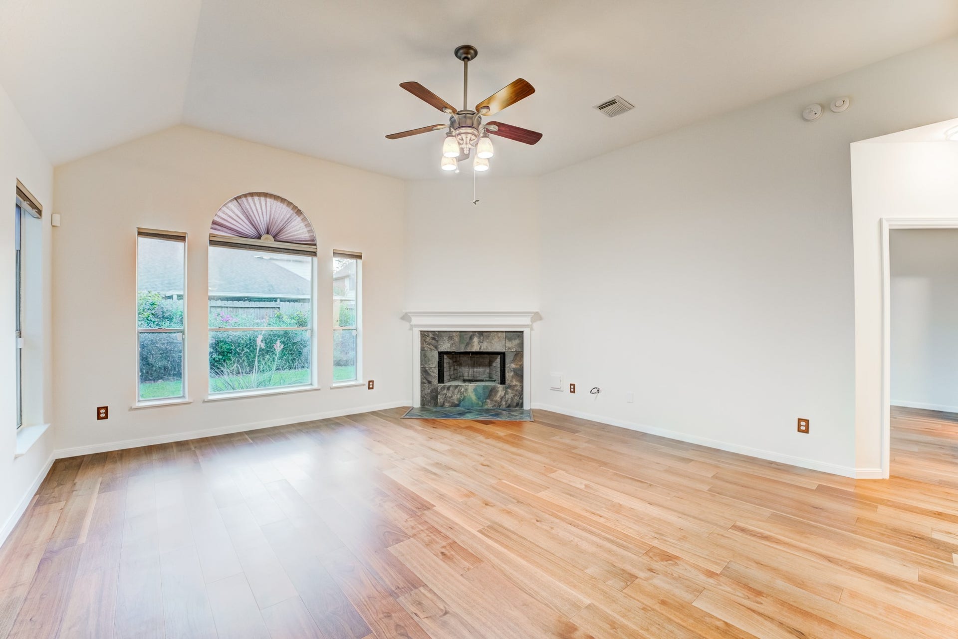2706 Sun Beam Court, Pearland, TX 77584 2706 Sun Beam Court, Pearland, TX 77584