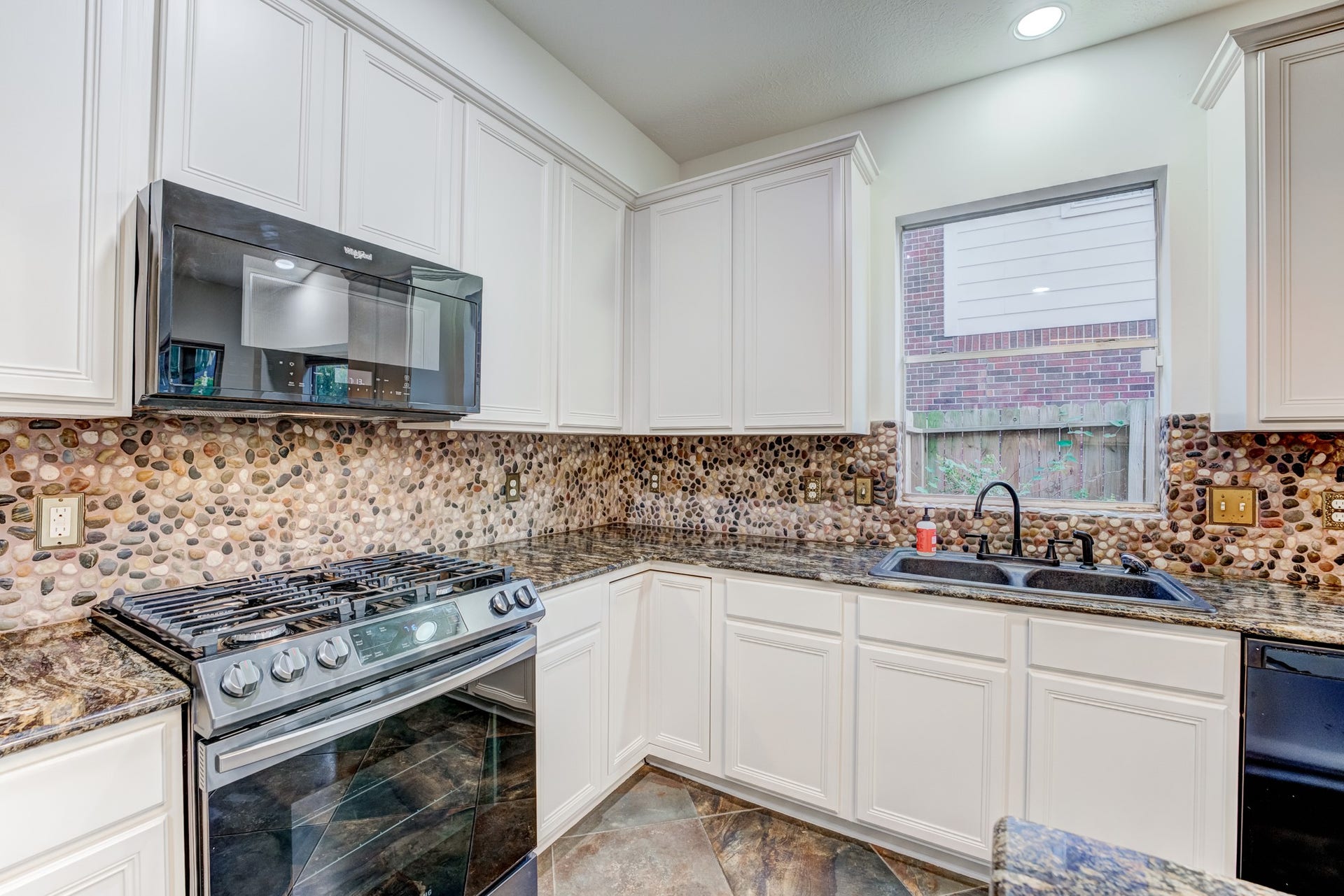 2706 Sun Beam Court, Pearland, TX 77584 2706 Sun Beam Court, Pearland, TX 77584