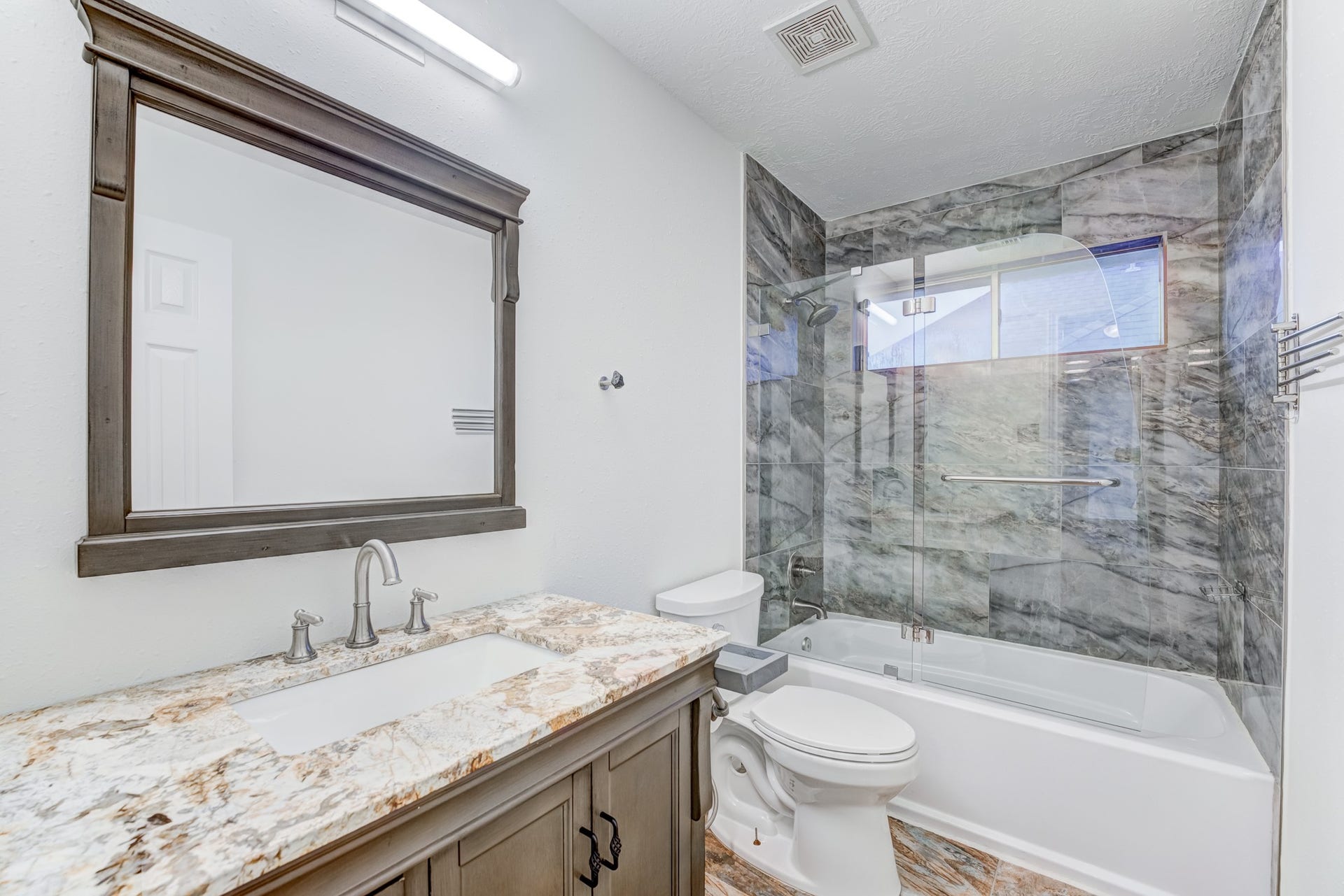 2706 Sun Beam Court, Pearland, TX 77584 2706 Sun Beam Court, Pearland, TX 77584