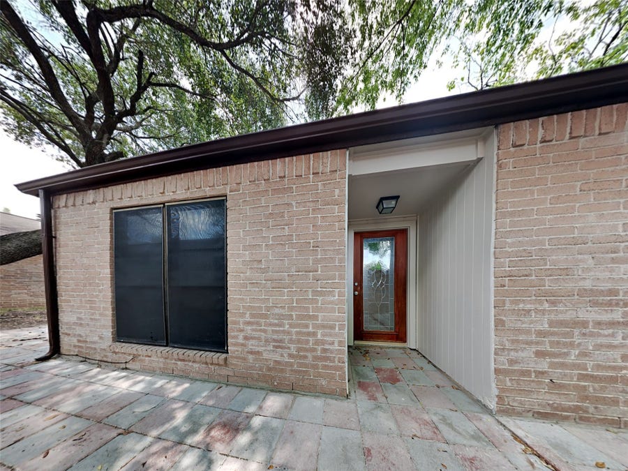 Property photo for 7419 San Simeon Drive, Houston, TX