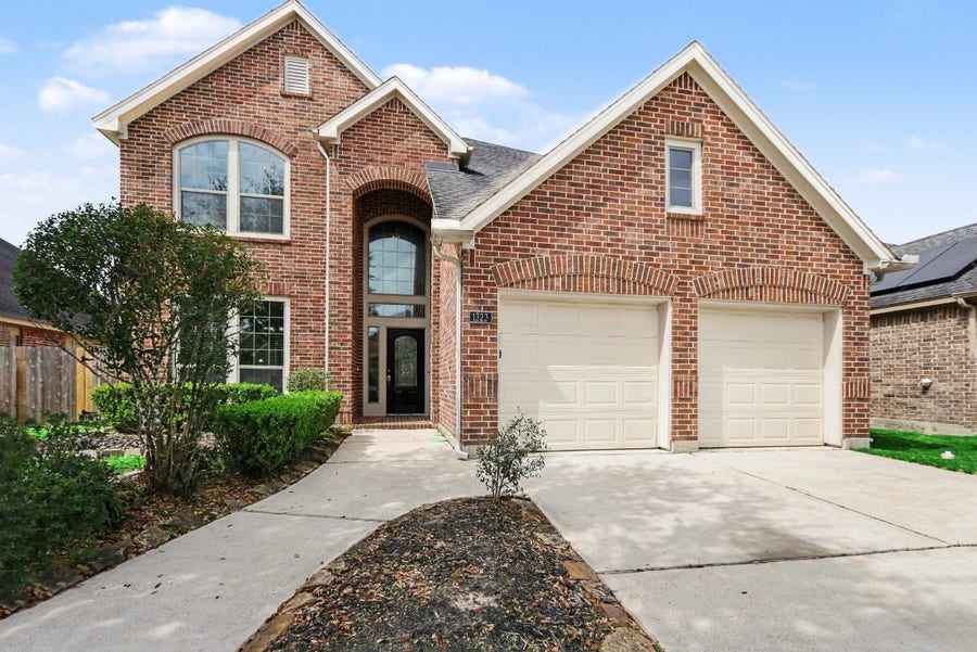 Property photo for 1323 Laura Hills Lane, Spring, TX
