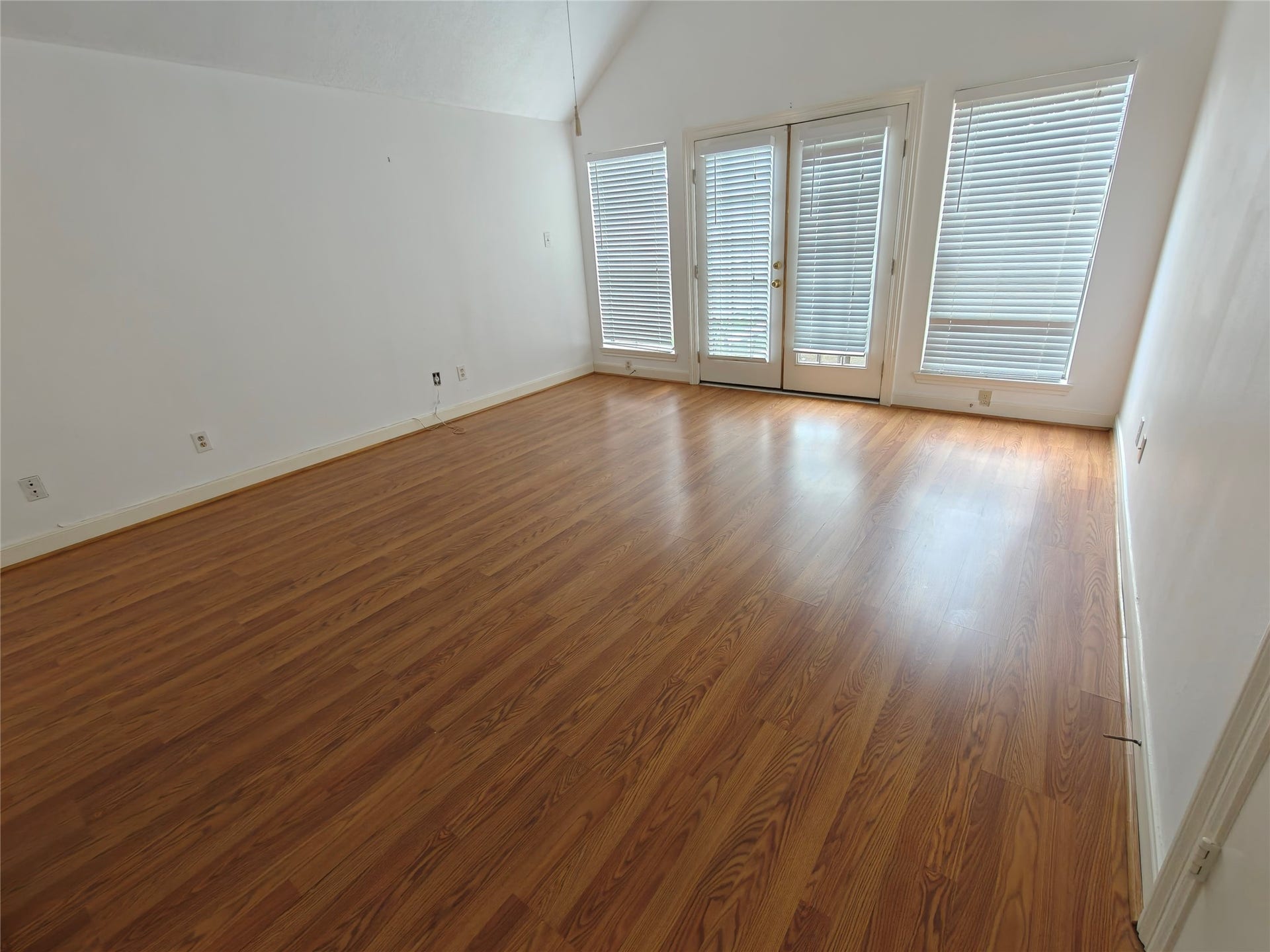 3446 Mimosa Way, Sugar Land, TX 77479 3446 Mimosa Way, Sugar Land, TX 77479