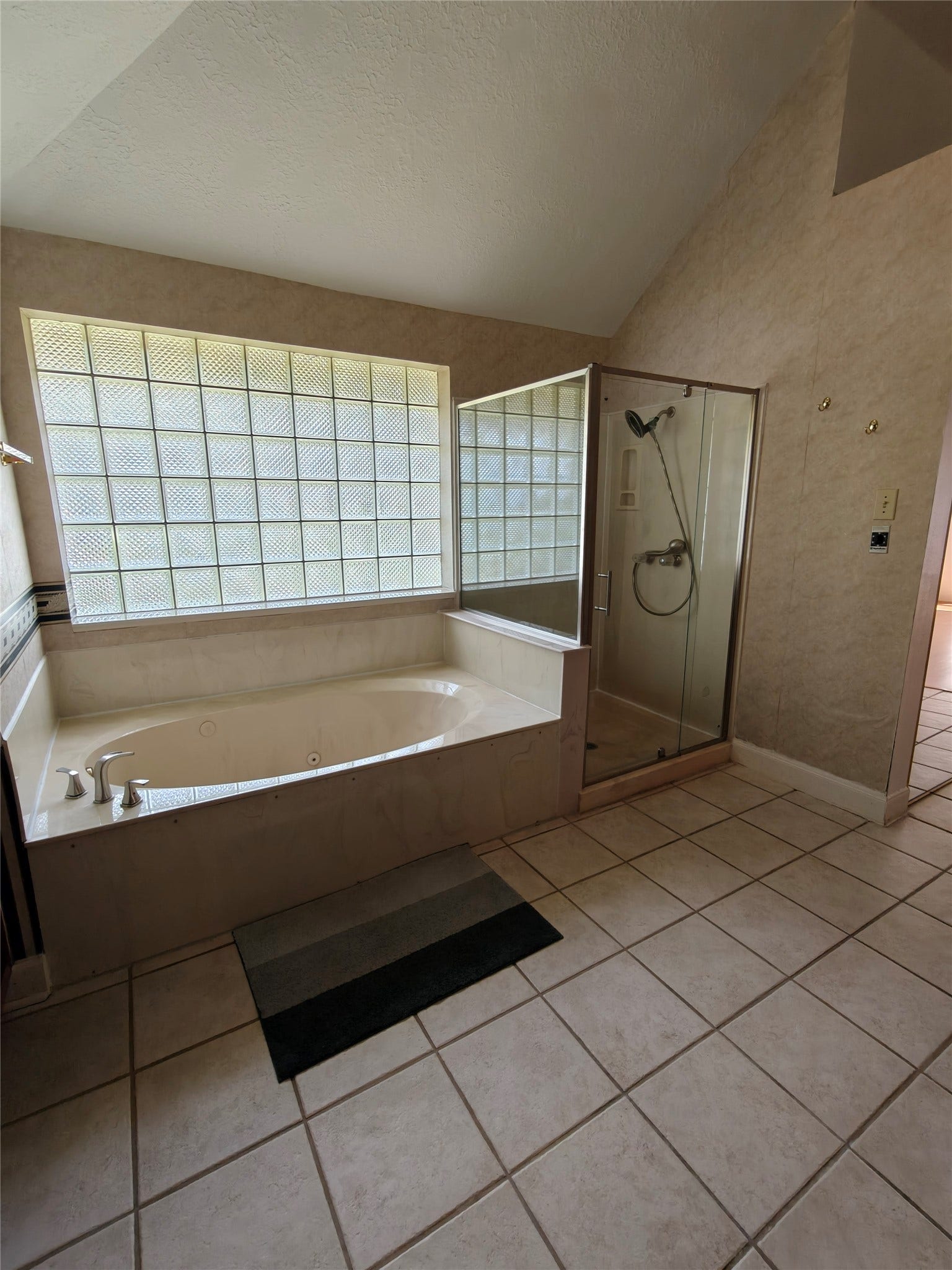 3446 Mimosa Way, Sugar Land, TX 77479 3446 Mimosa Way, Sugar Land, TX 77479