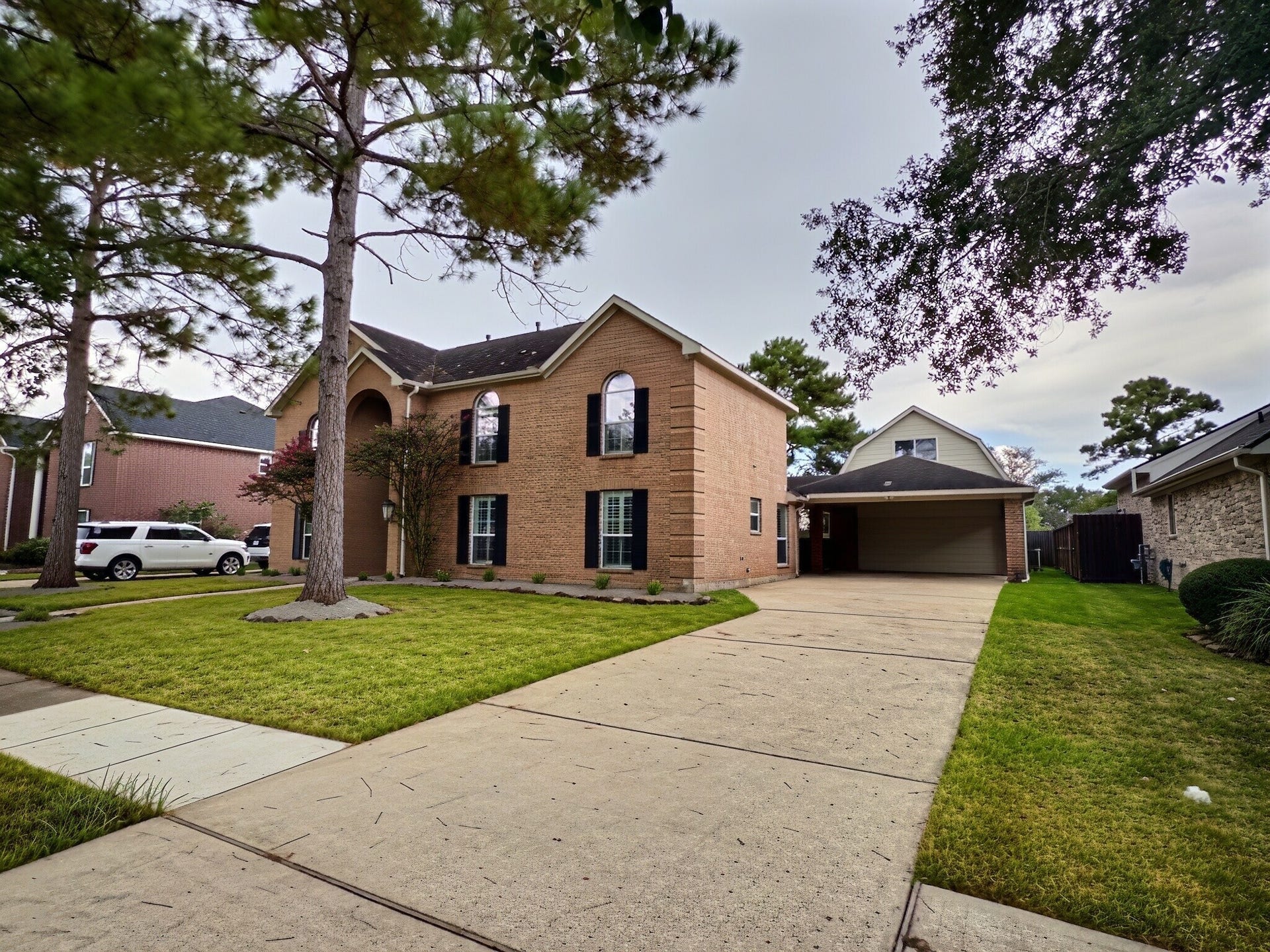 305 Oak Creek Court, League City, TX 77573 305 Oak Creek Court, League City, TX 77573