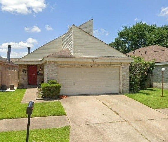 Property photo for 6118 Linnhaven Drive, Houston, TX