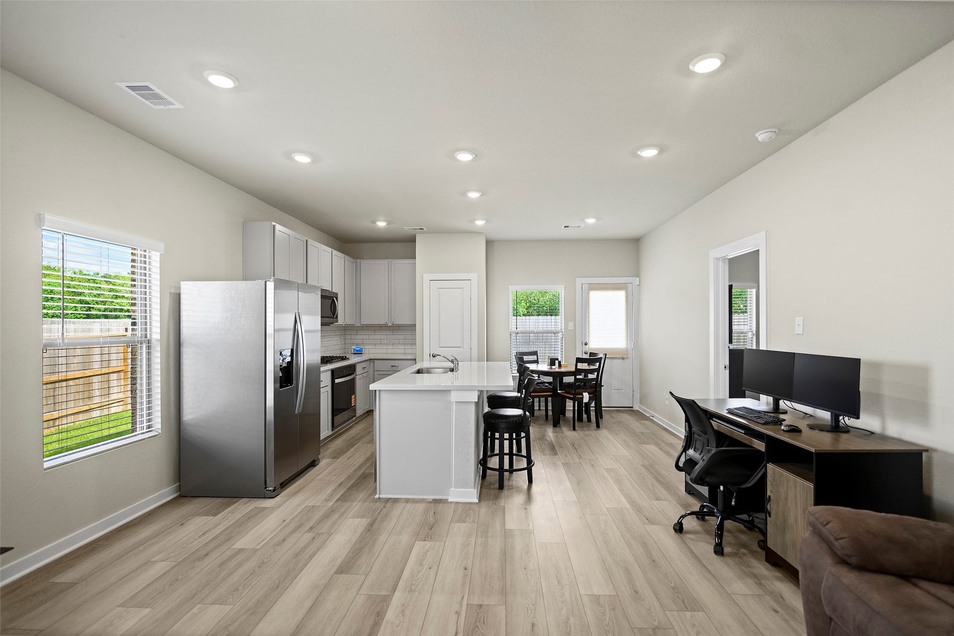 226 Orchard Laurel Drive, Alvin, TX 77511 226 Orchard Laurel Drive, Alvin, TX 77511