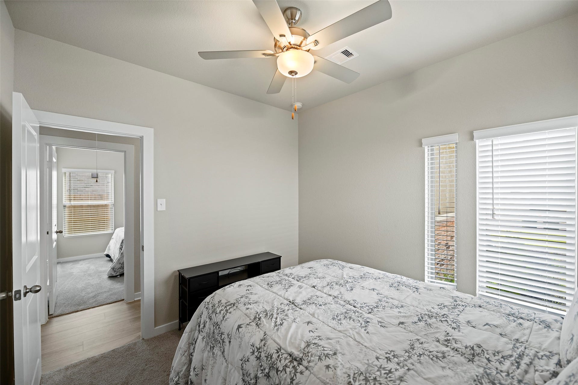 226 Orchard Laurel Drive, Alvin, TX 77511 226 Orchard Laurel Drive, Alvin, TX 77511