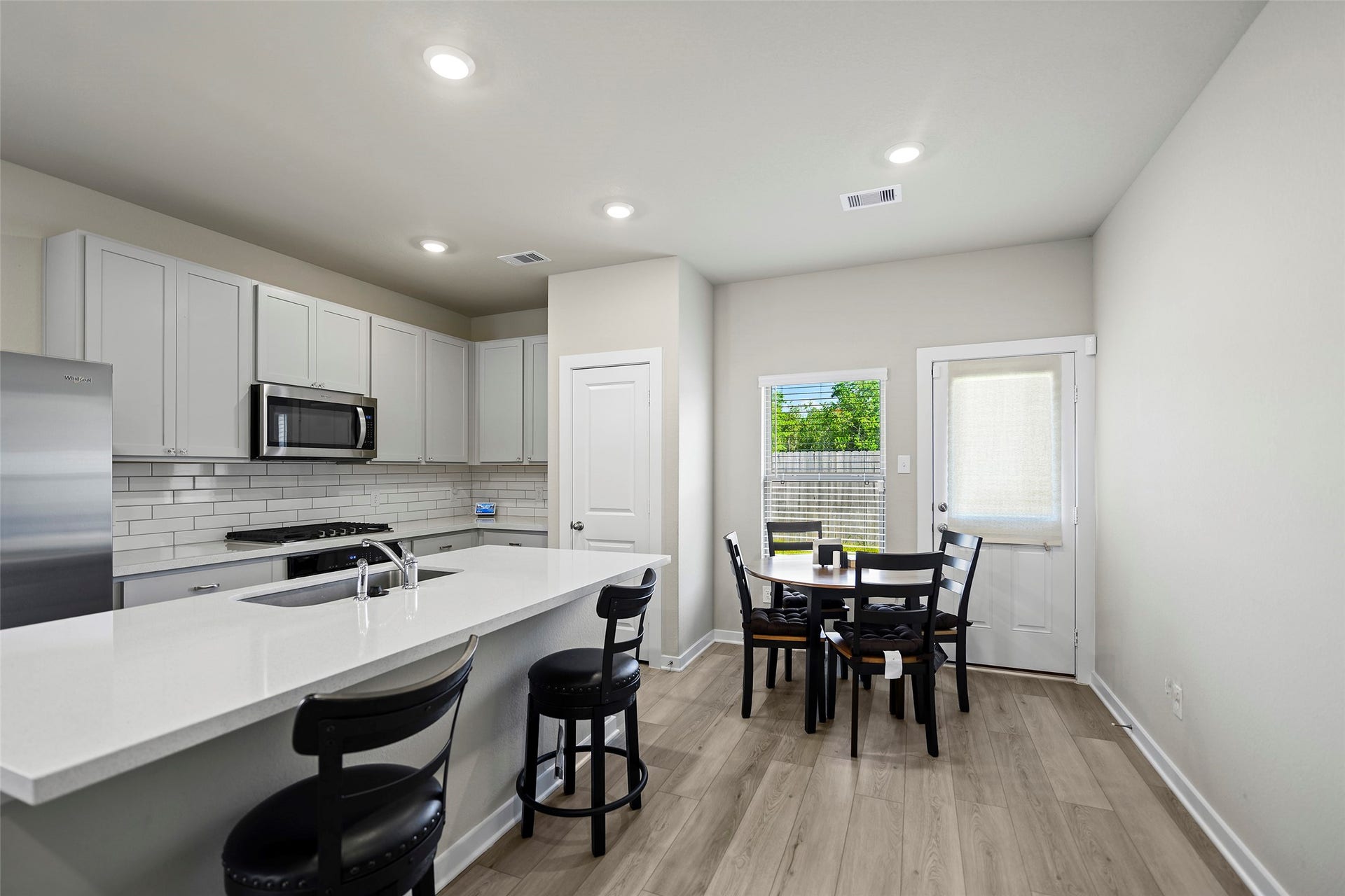 226 Orchard Laurel Drive, Alvin, TX 77511 226 Orchard Laurel Drive, Alvin, TX 77511