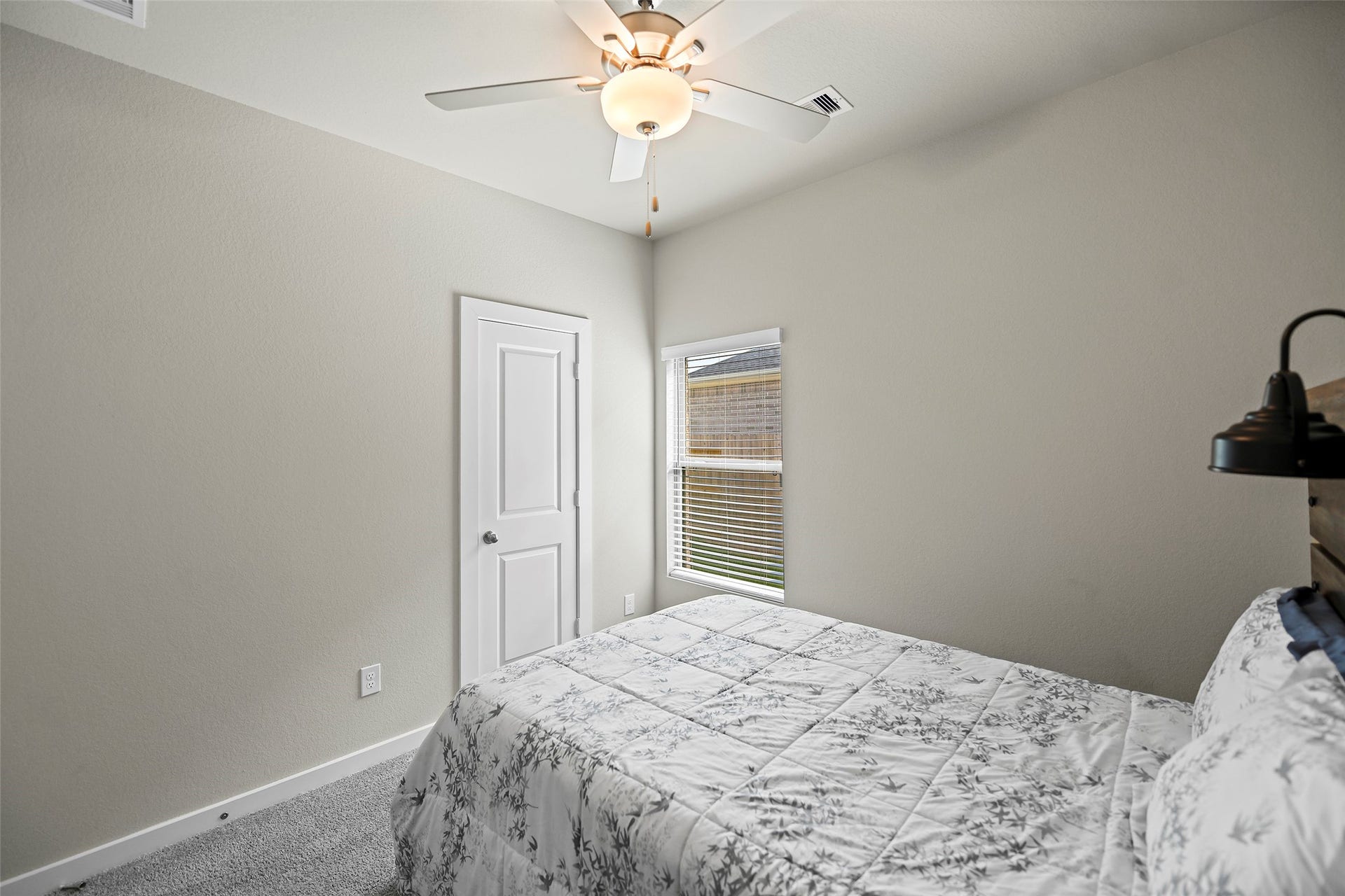226 Orchard Laurel Drive, Alvin, TX 77511 226 Orchard Laurel Drive, Alvin, TX 77511