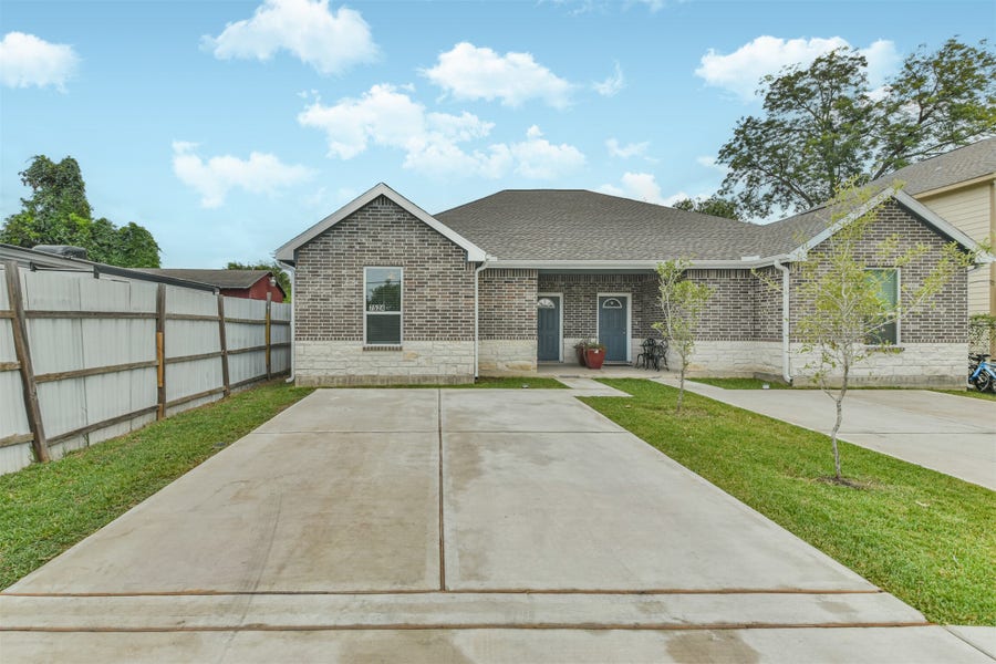 Property photo for 7524 E Maxroy Street, #B, Houston, TX