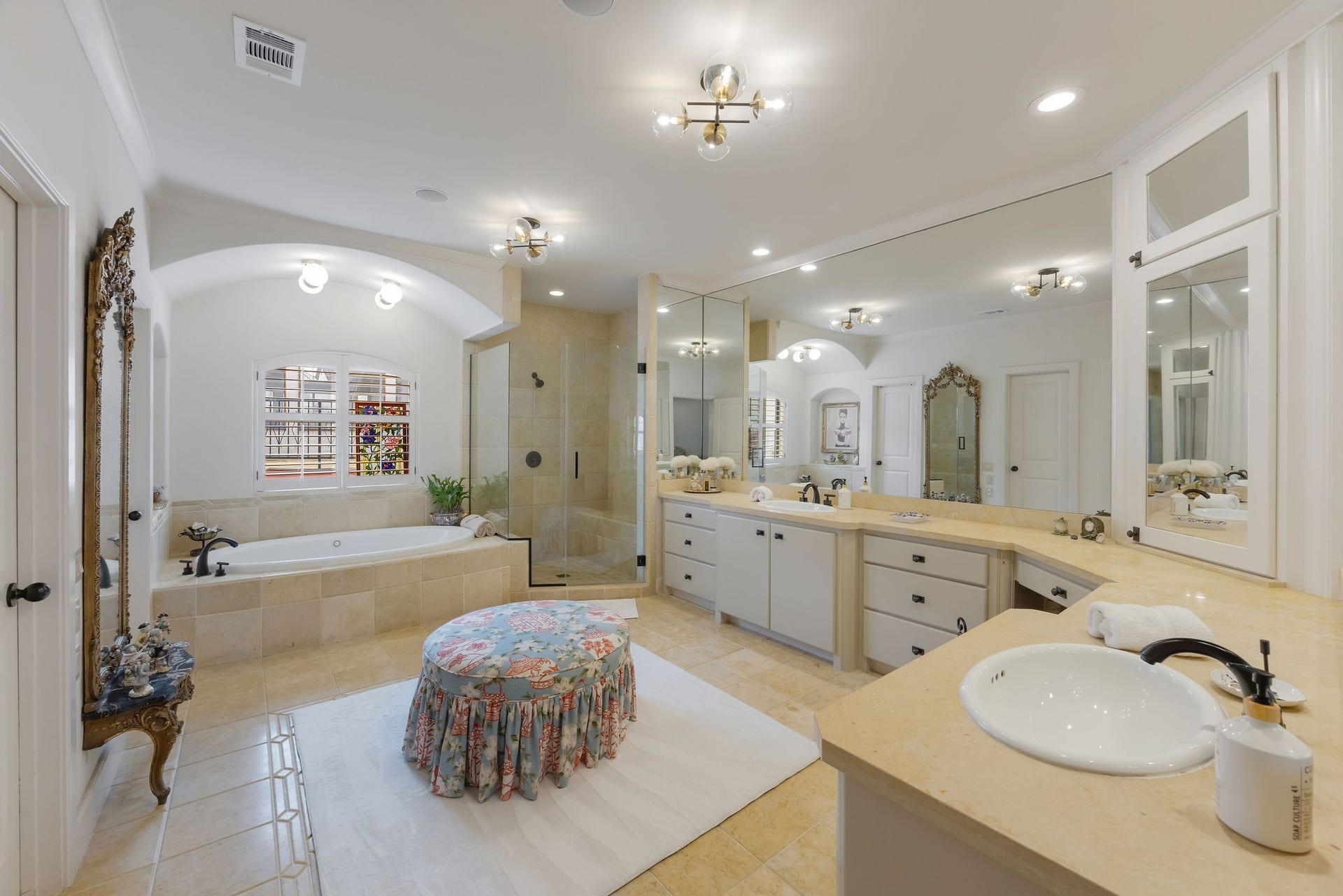 1527 Potomac Drive, Houston, TX 77057 1527 Potomac Drive, Houston, TX 77057