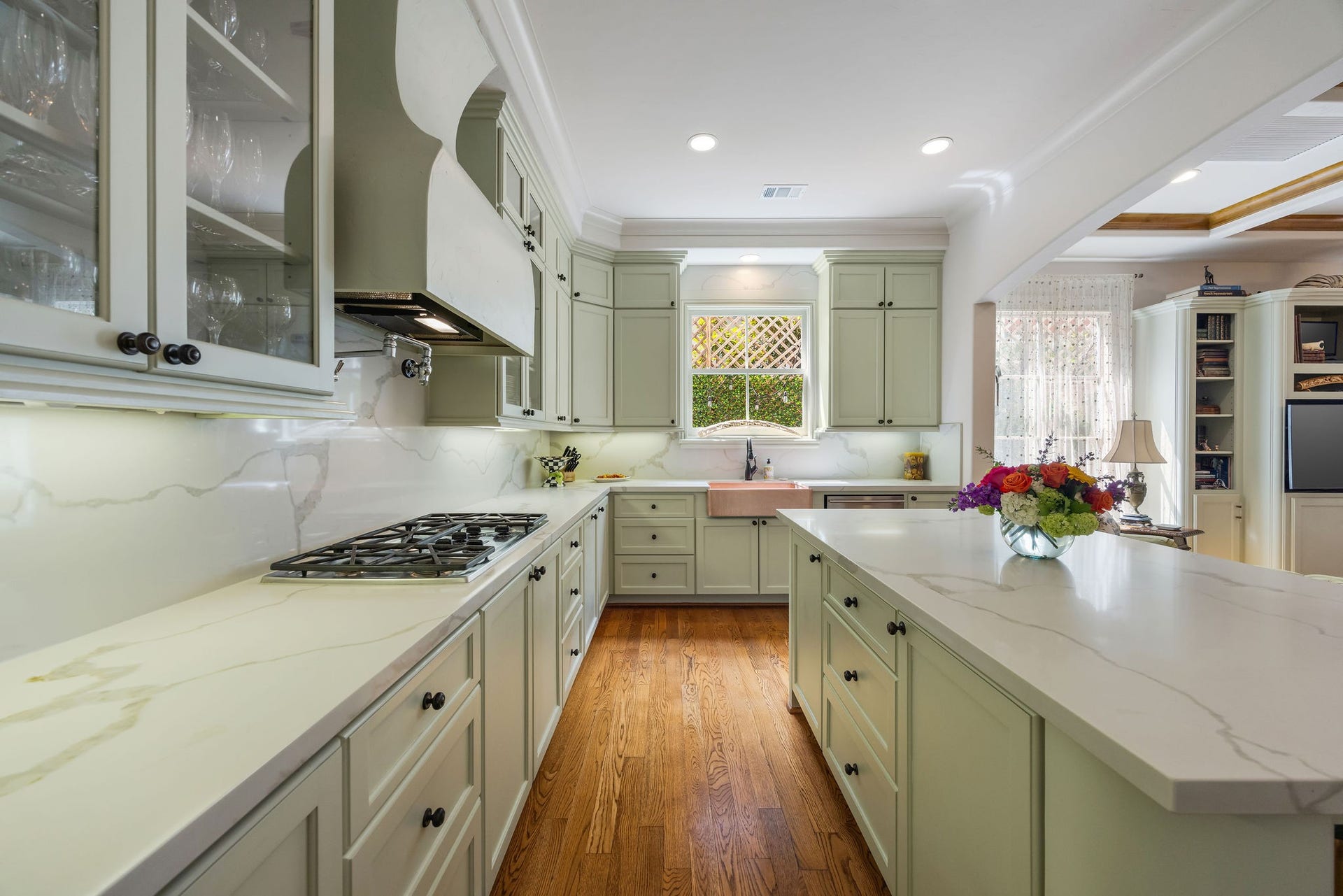 1527 Potomac Drive, Houston, TX 77057 1527 Potomac Drive, Houston, TX 77057