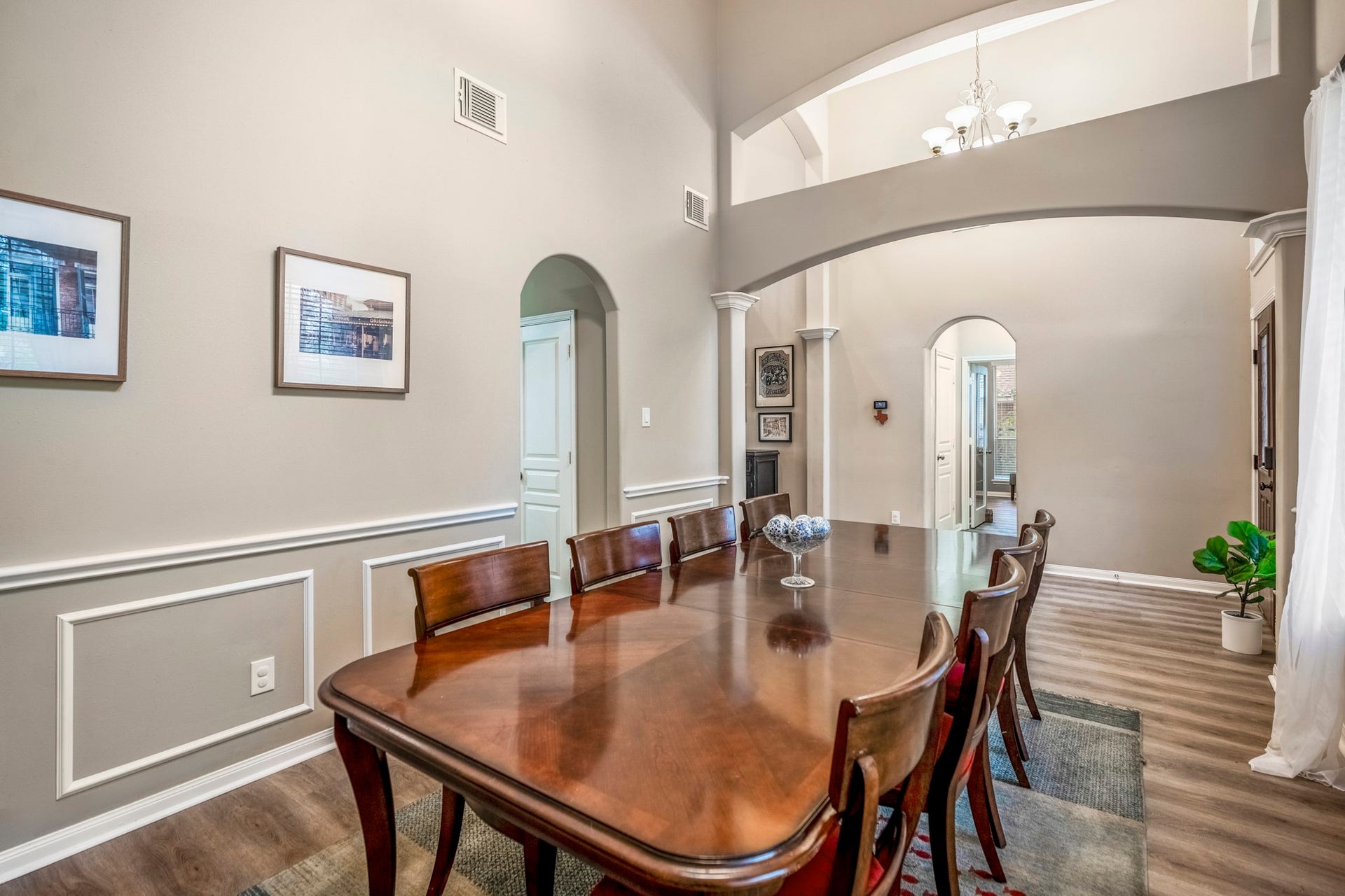 Seat more guests while entertaining