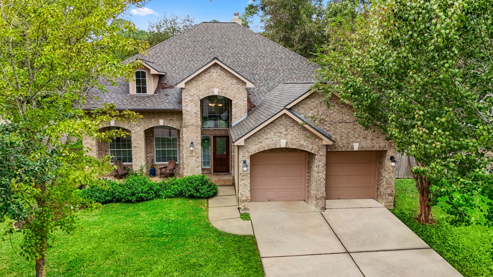 This split layout, open-concept features a primary & 2nd bed/bath down, with 4 bedrooms & a game room up!