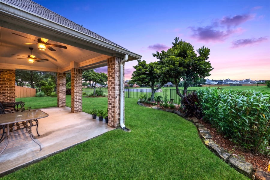 Property photo for 987 Astoria Lane, League City, TX