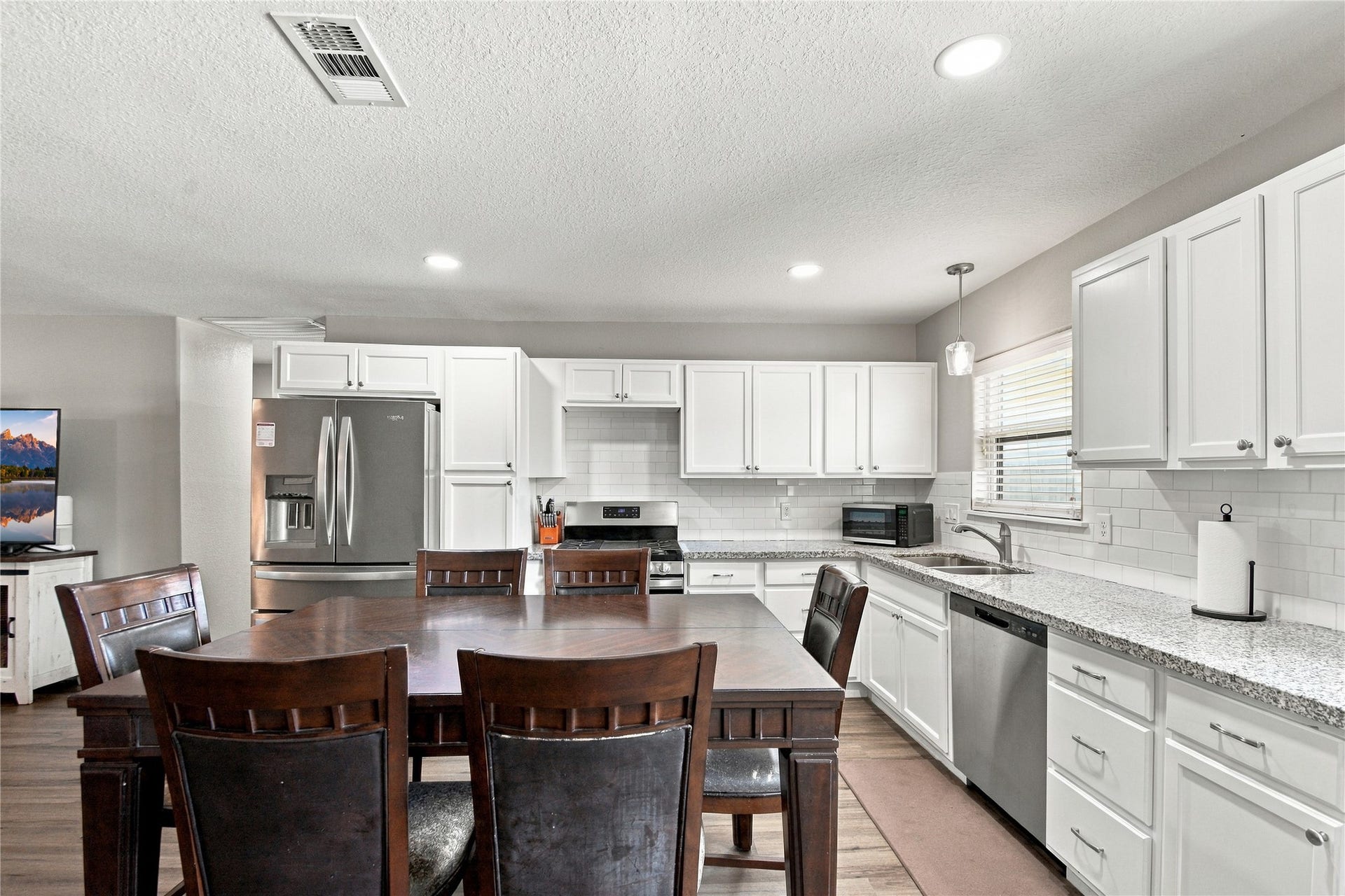 4110 Peck Street, Santa Fe, TX 77517 4110 Peck Street, Santa Fe, TX 77517