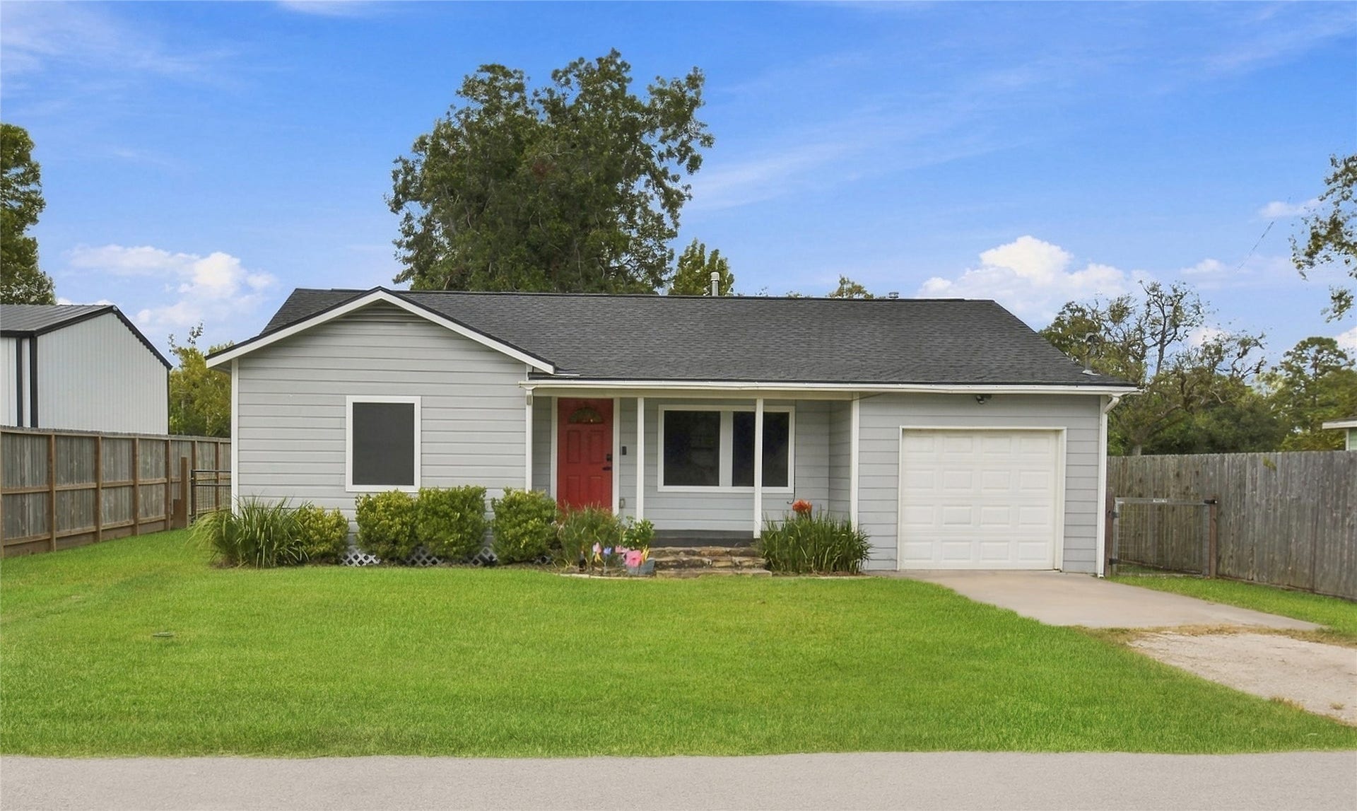 4110 Peck Street, Santa Fe, TX 77517 4110 Peck Street, Santa Fe, TX 77517