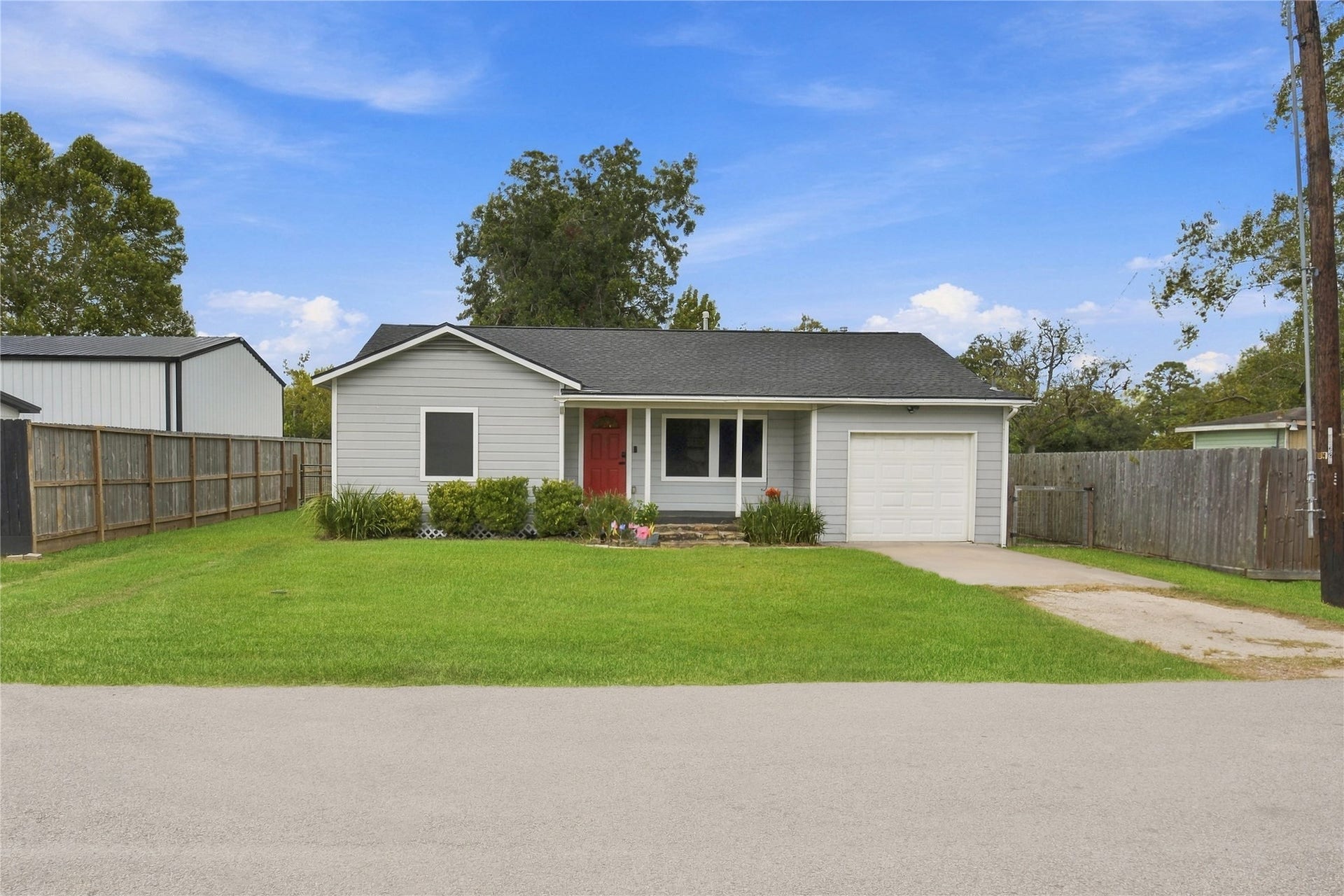 4110 Peck Street, Santa Fe, TX 77517 4110 Peck Street, Santa Fe, TX 77517