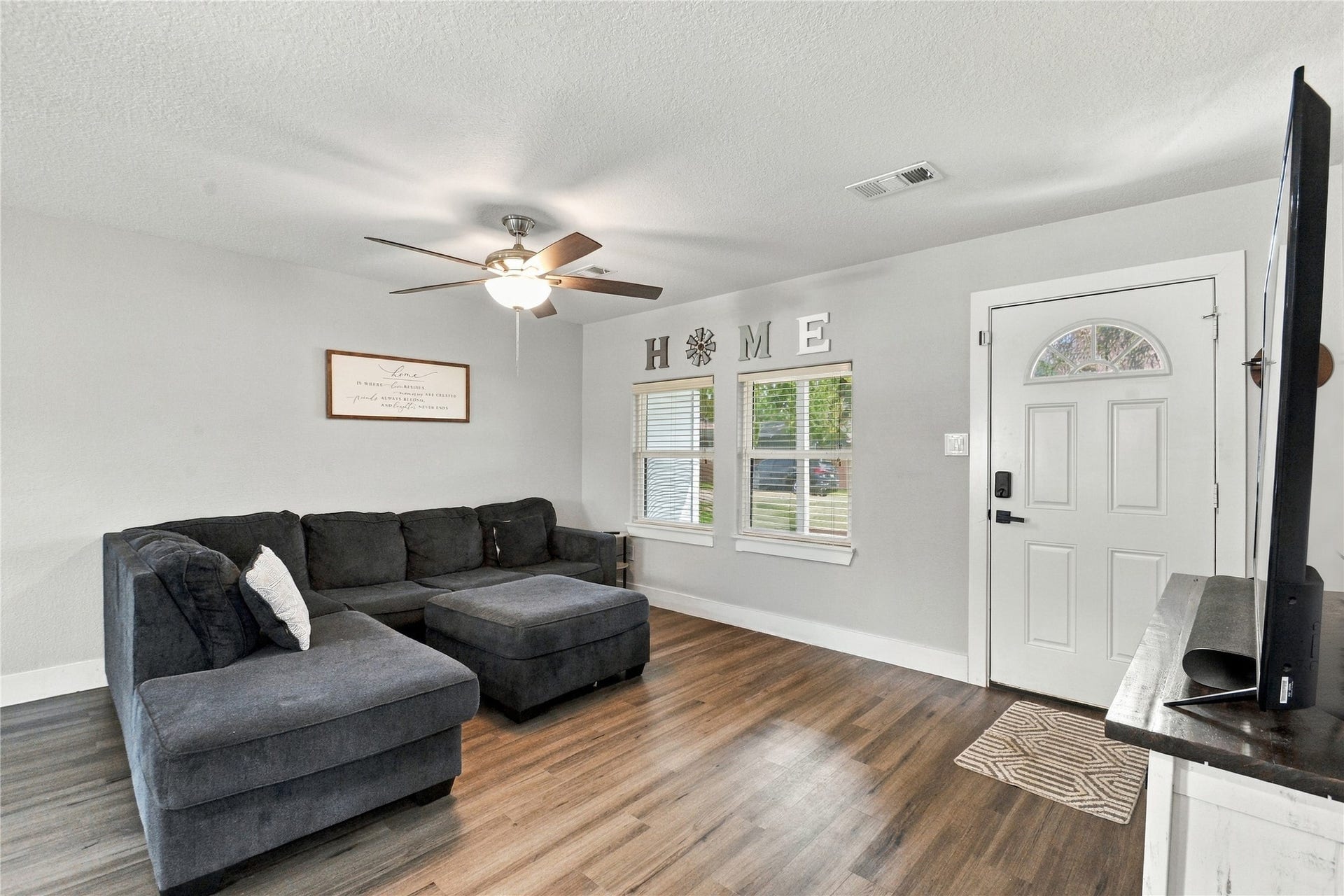 4110 Peck Street, Santa Fe, TX 77517 4110 Peck Street, Santa Fe, TX 77517