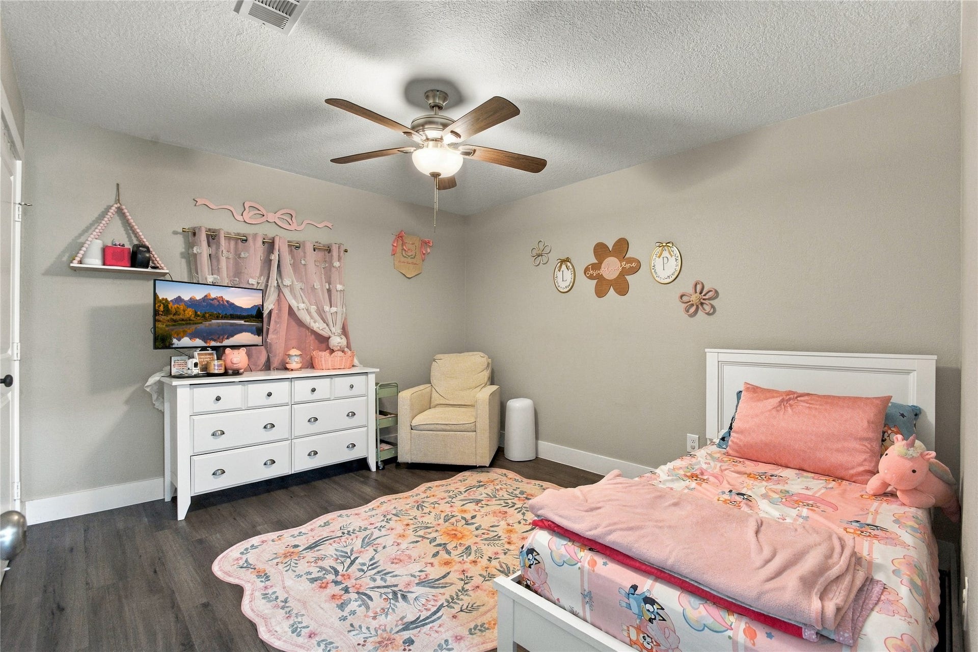 4110 Peck Street, Santa Fe, TX 77517 4110 Peck Street, Santa Fe, TX 77517