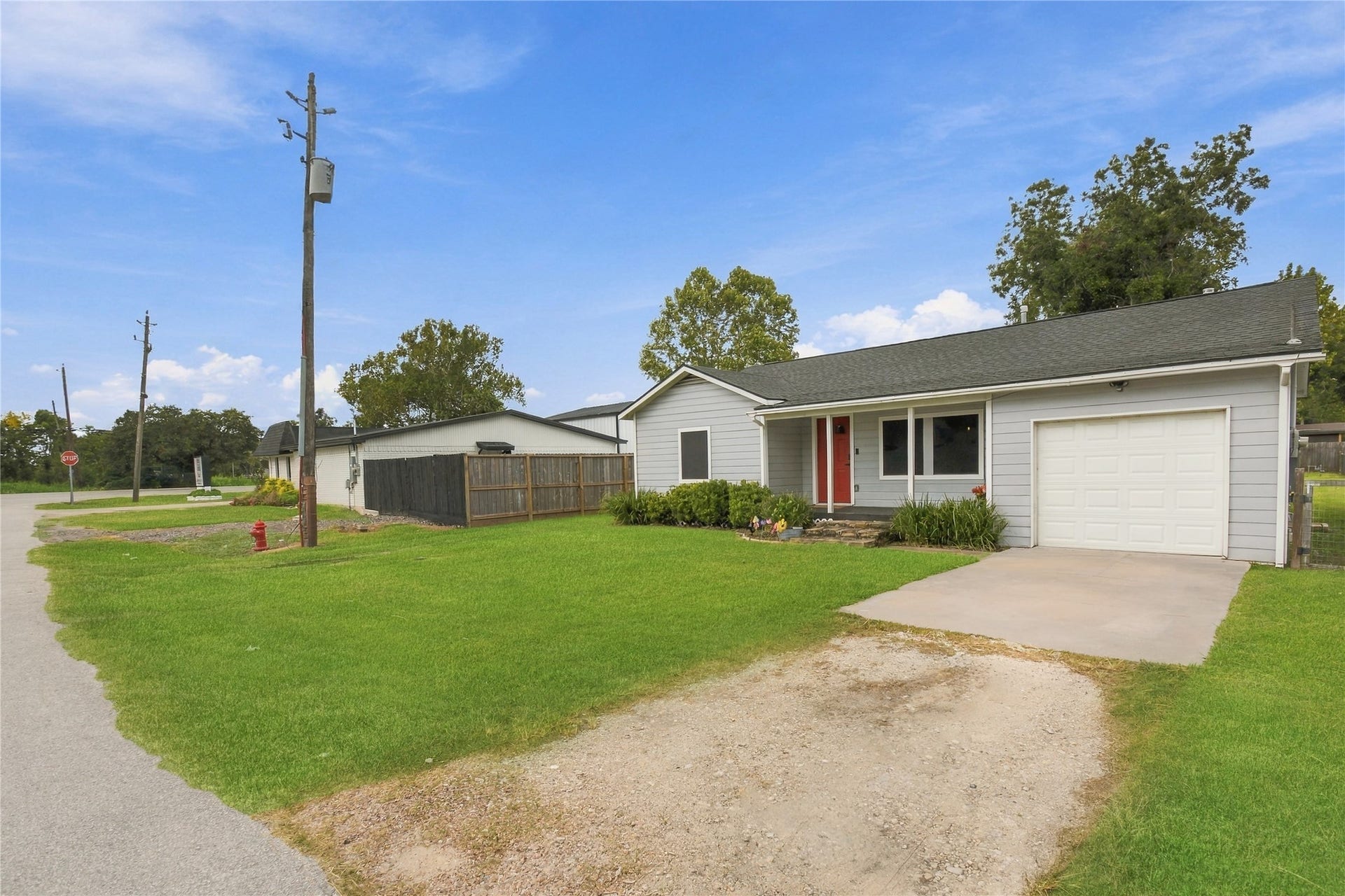 4110 Peck Street, Santa Fe, TX 77517 4110 Peck Street, Santa Fe, TX 77517