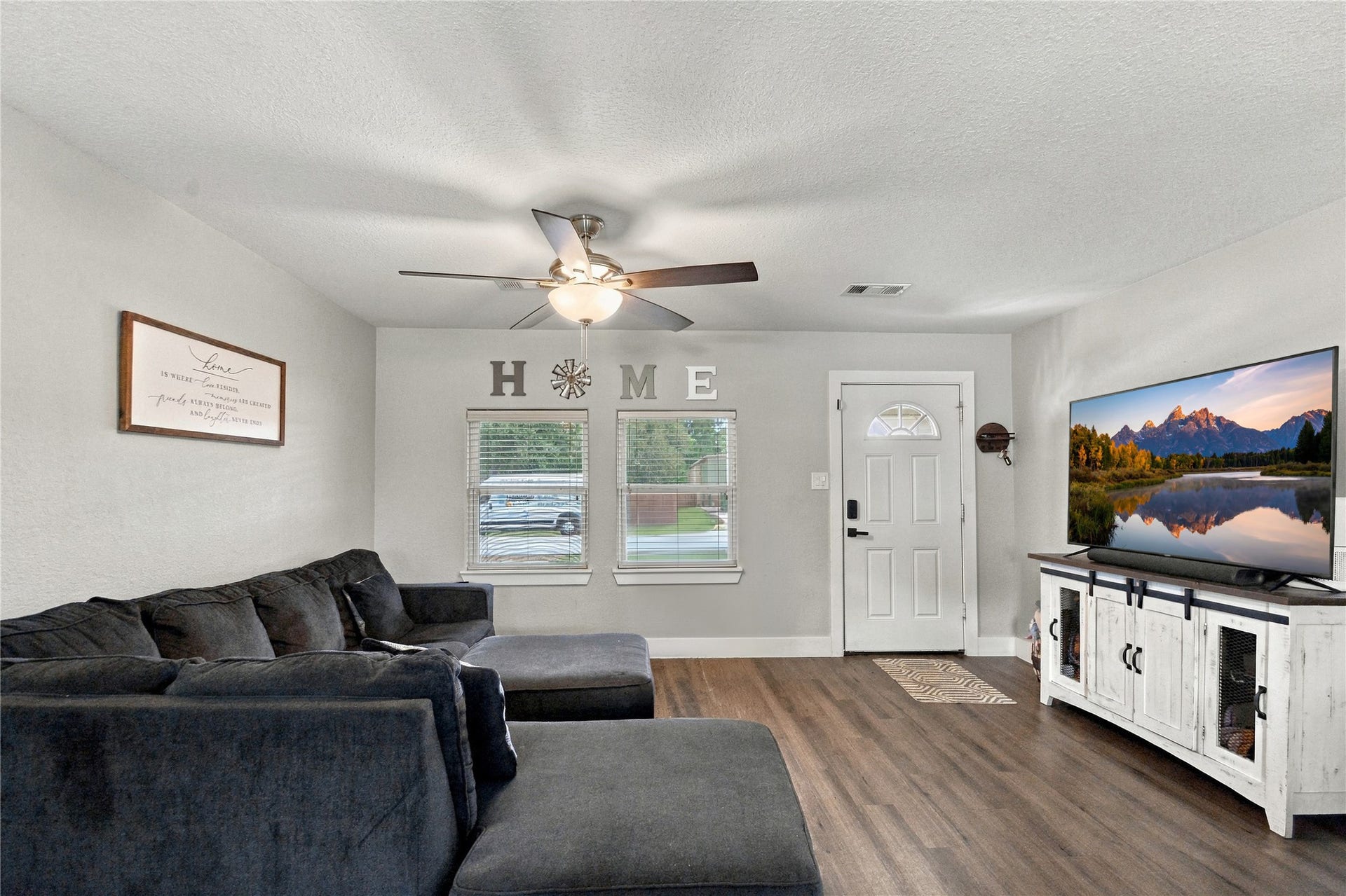 4110 Peck Street, Santa Fe, TX 77517 4110 Peck Street, Santa Fe, TX 77517