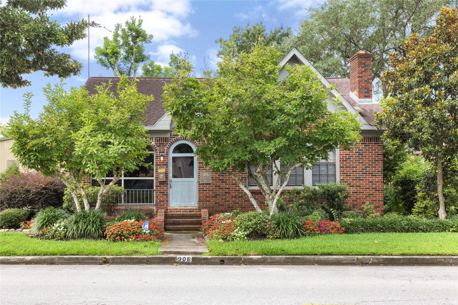 Property photo for 906 Higgins, Humble, TX