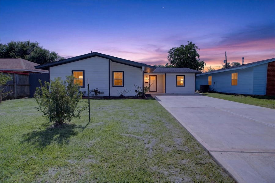Property photo for 2114 Linden Creek Lane, Houston, TX