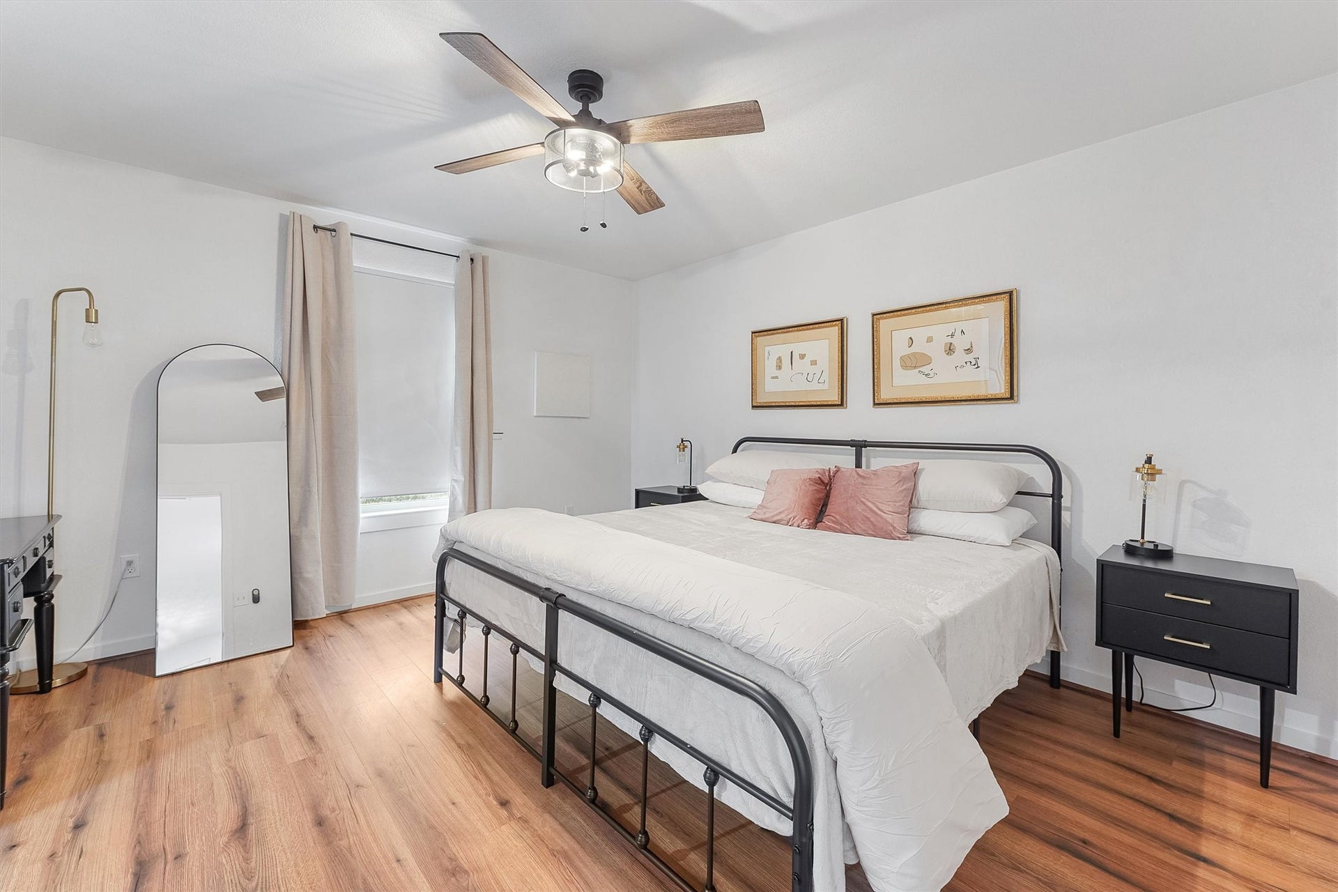 3450 Noah Street, Houston, TX 77021 3450 Noah Street, Houston, TX 77021